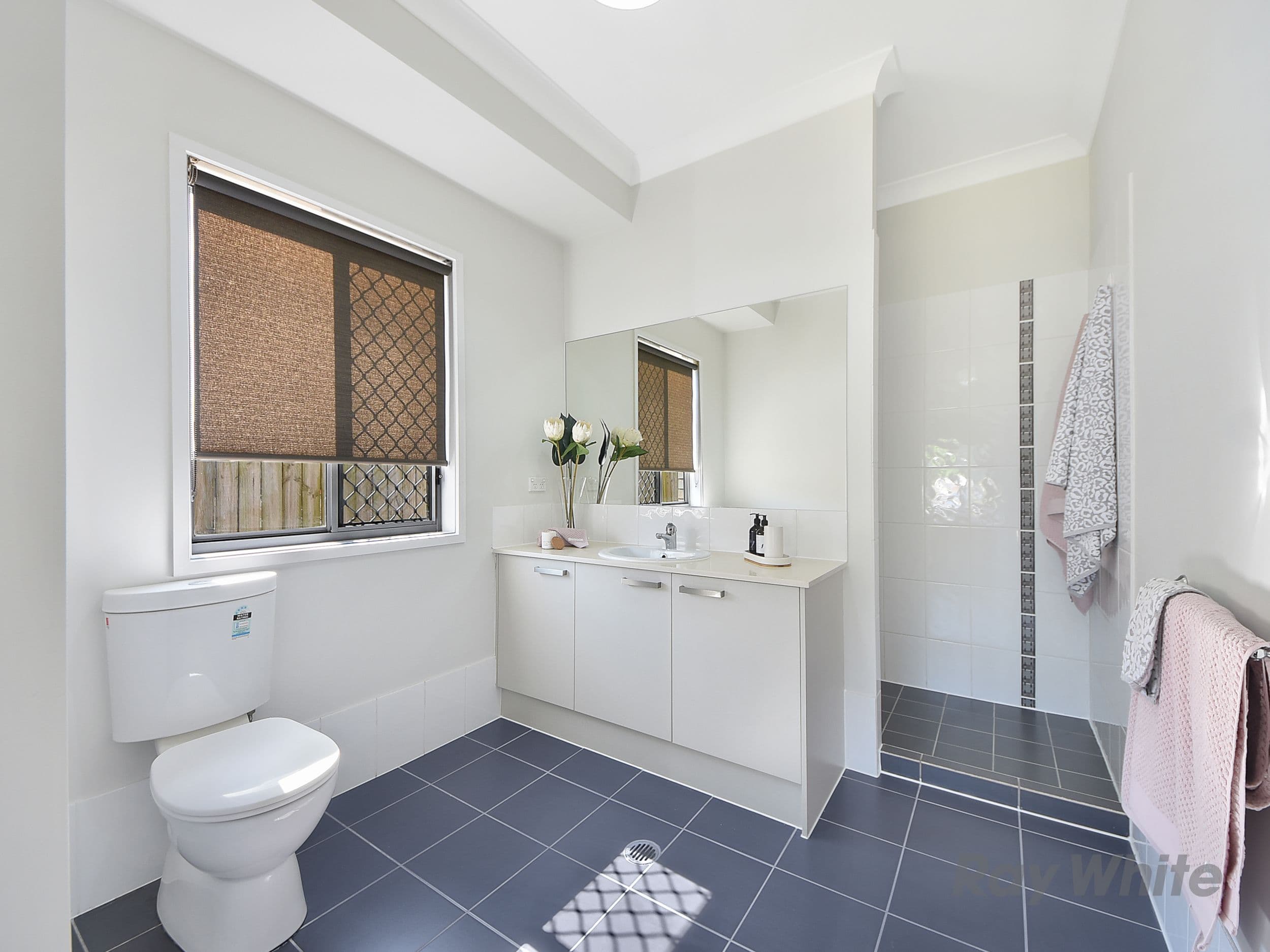 84 The Range Boulevard, Croydon, Croydon - Thumbnail 8