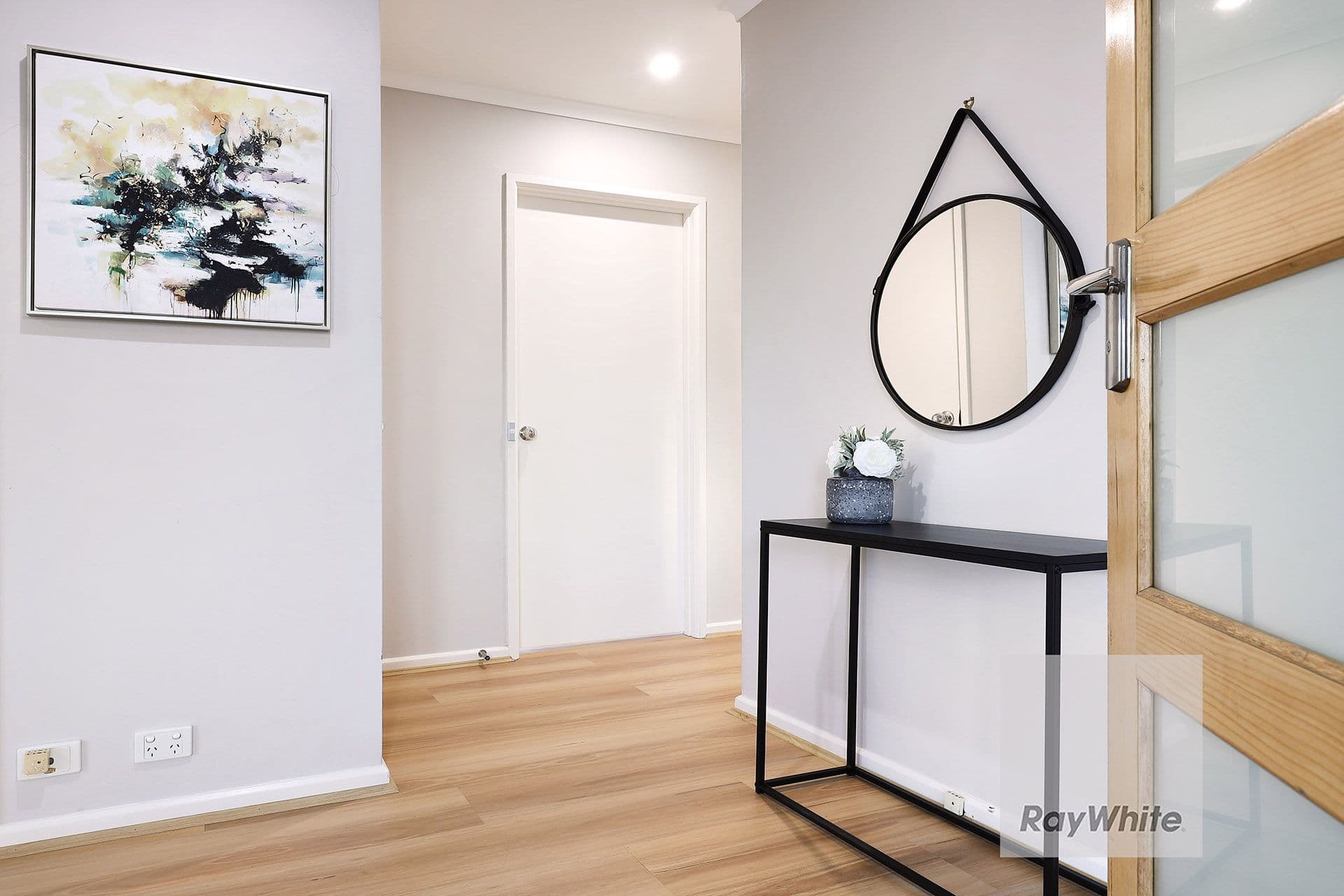30 Katrina Drive, Gladstone Park VIC 3043, Gladstone Park - Thumbnail 3
