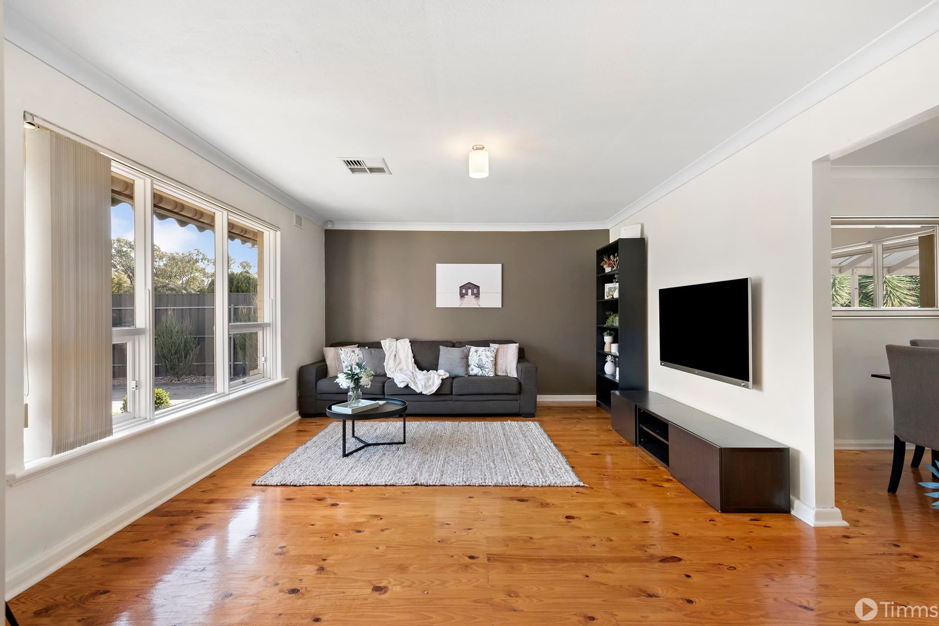 18 Carbenet Drive, Hackham - Thumbnail 2