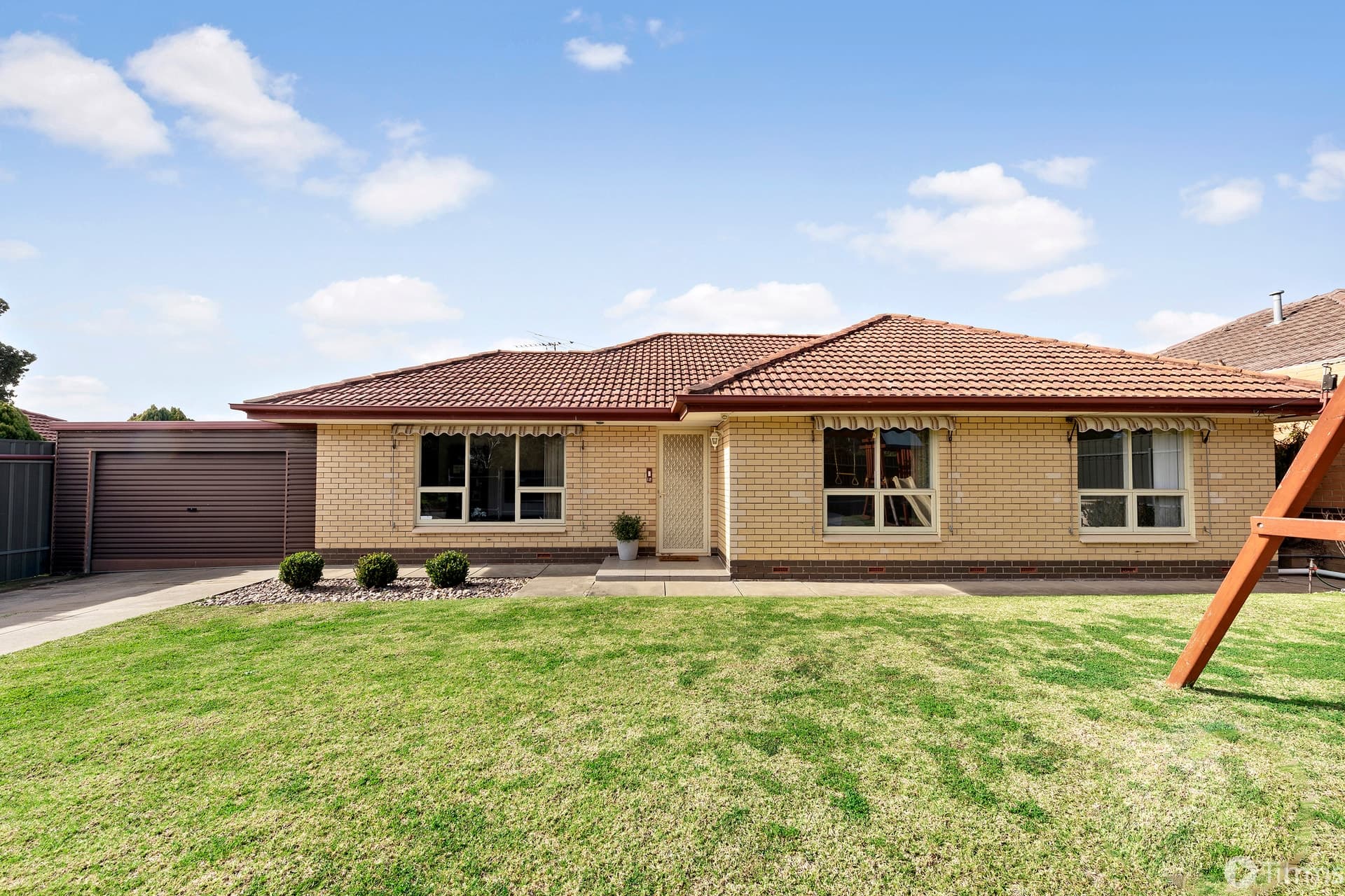 18 Carbenet Drive, Hackham - Thumbnail 8
