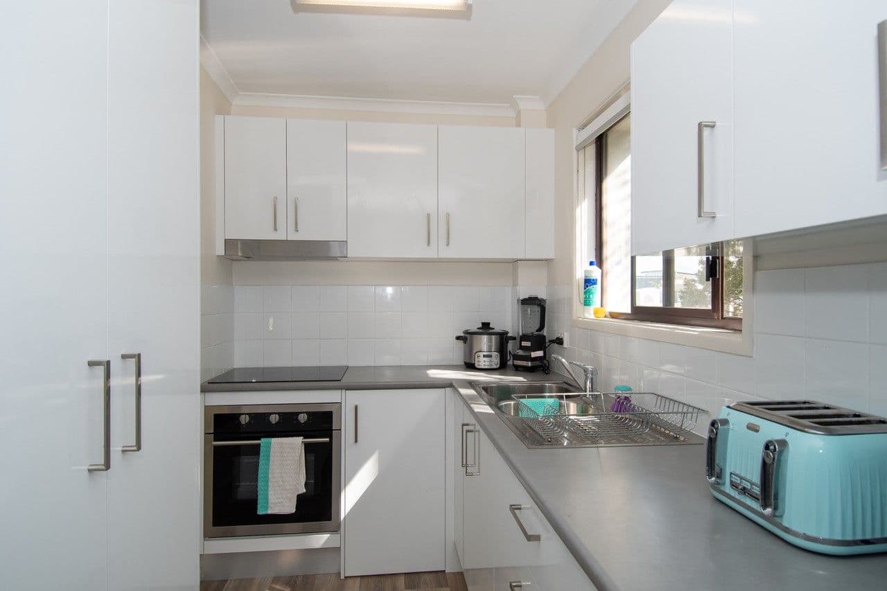 35 Armrick Avenue, Broadbeach QLD 4218, Broadbeach - Thumbnail 6