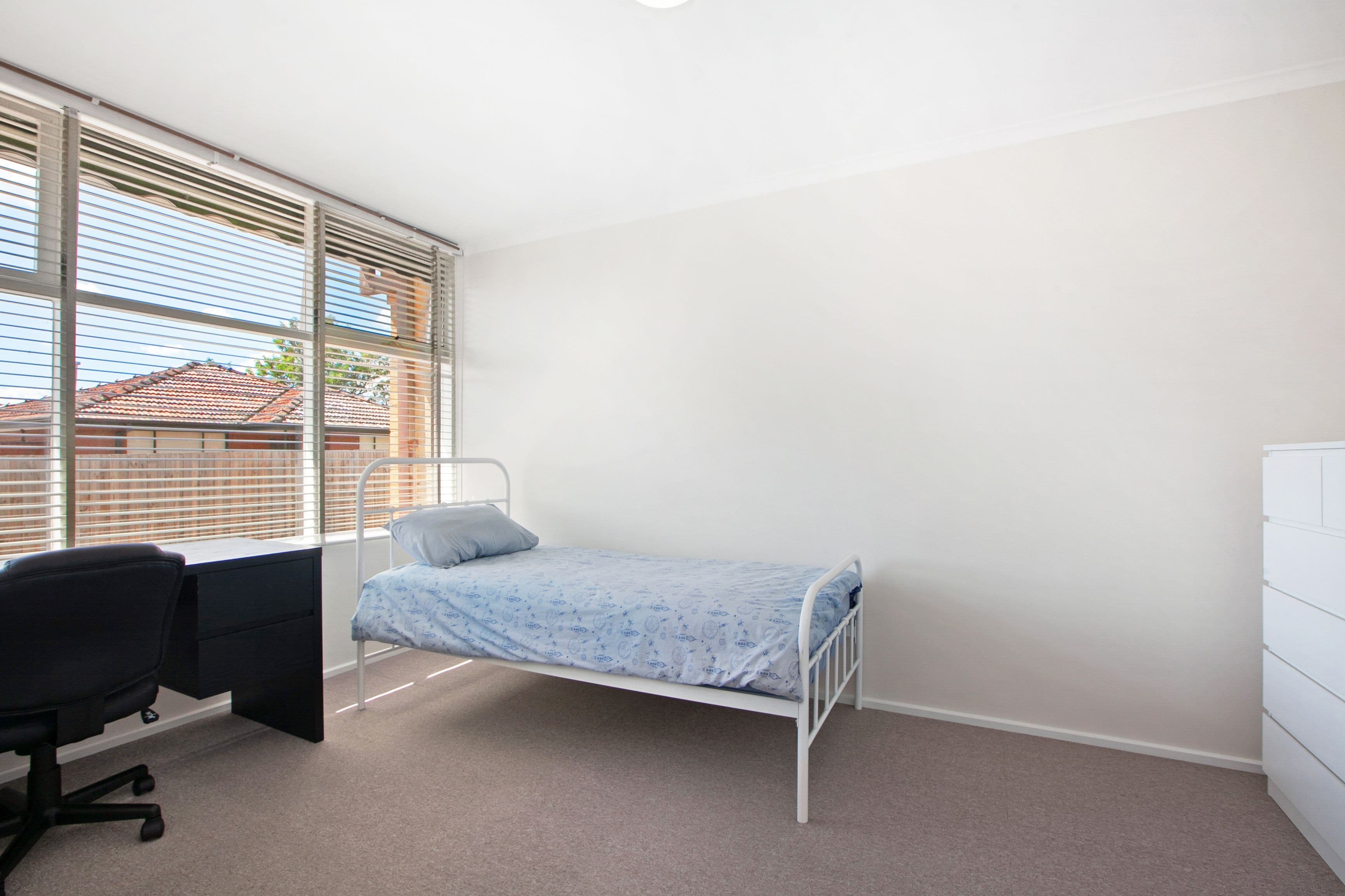 30 Ashley Street, Reservoir VIC 3073, Reservoir - Thumbnail 4