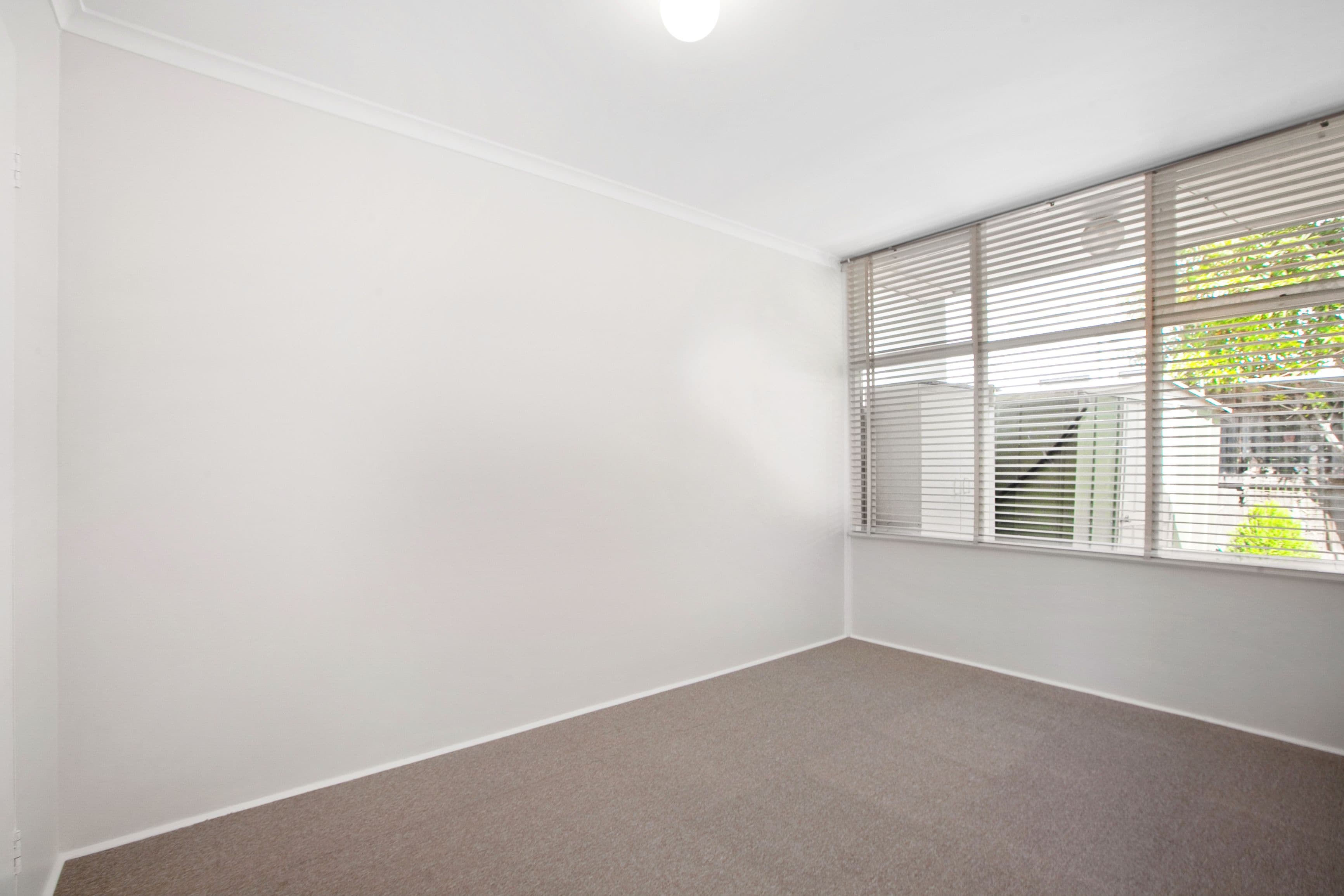 30 Ashley Street, Reservoir VIC 3073, Reservoir - Thumbnail 6