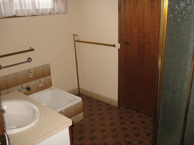 52 Queens Road, WARRNAMBOOL VIC 3280, Warrnambool - Thumbnail 6