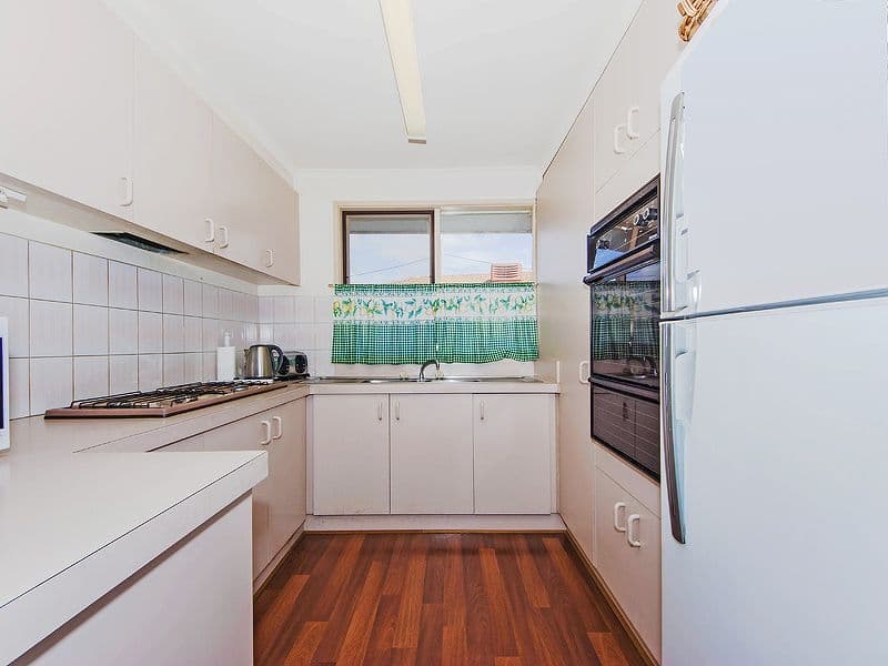 38 Silvereye Crescent, WERRIBEE VIC 3030, Werribee - Thumbnail 5