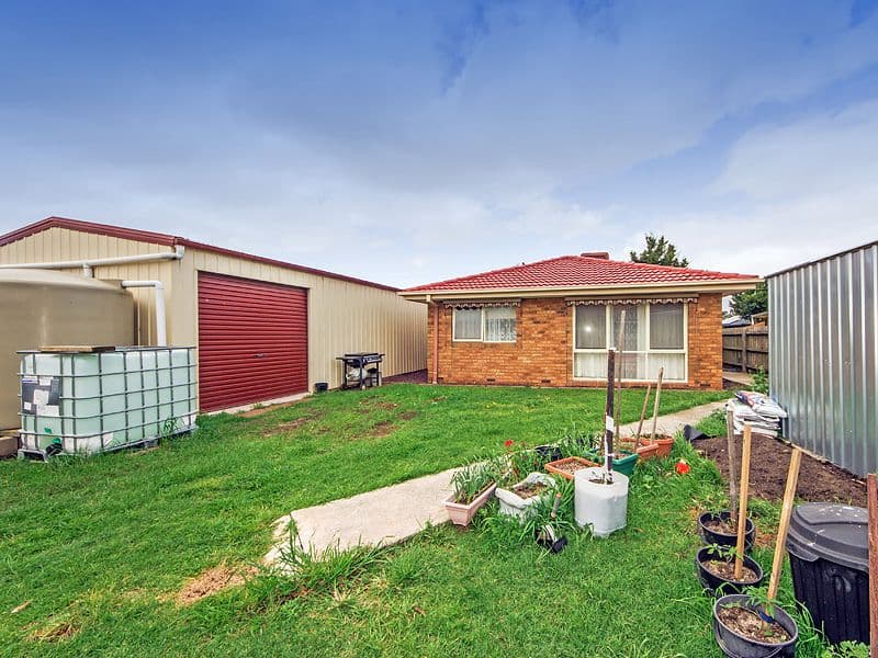 38 Silvereye Crescent, WERRIBEE VIC 3030, Werribee - Thumbnail 6