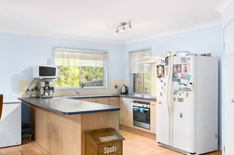 42 Fairmount Street, Elimbah - Thumbnail 3