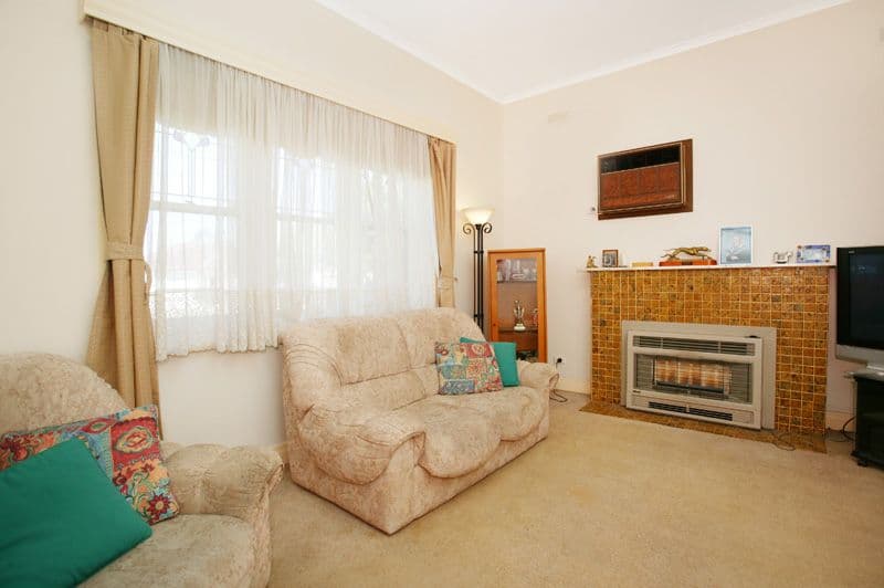 86 Crookston Road, RESERVOIR VIC 3073, Reservoir - Thumbnail 2