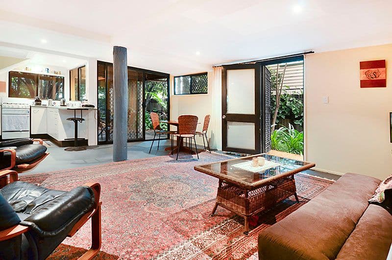 84 Nudgee Road, Hamilton QLD 4007, Hamilton - Thumbnail 2
