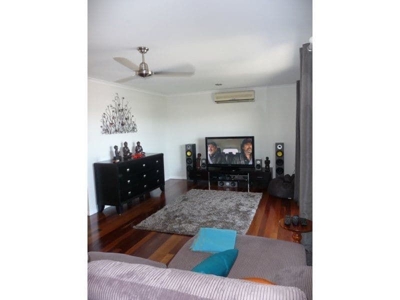 11 Cockatoo Drive, NEW AUCKLAND QLD 4680, New Auckland - Thumbnail 6