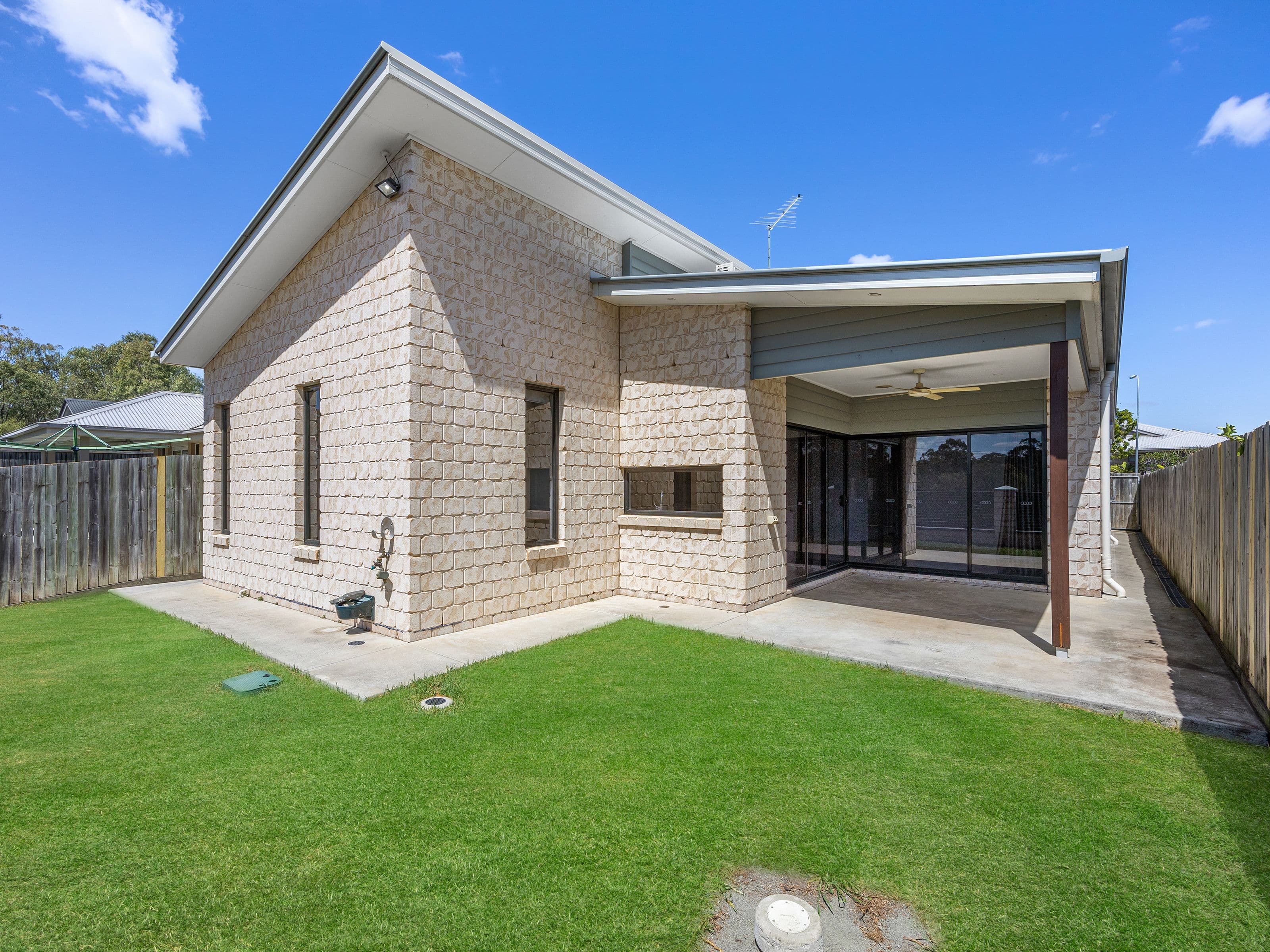 10 Spey Close, Deebing Heights QLD 4306, Deebing Heights - Thumbnail 2