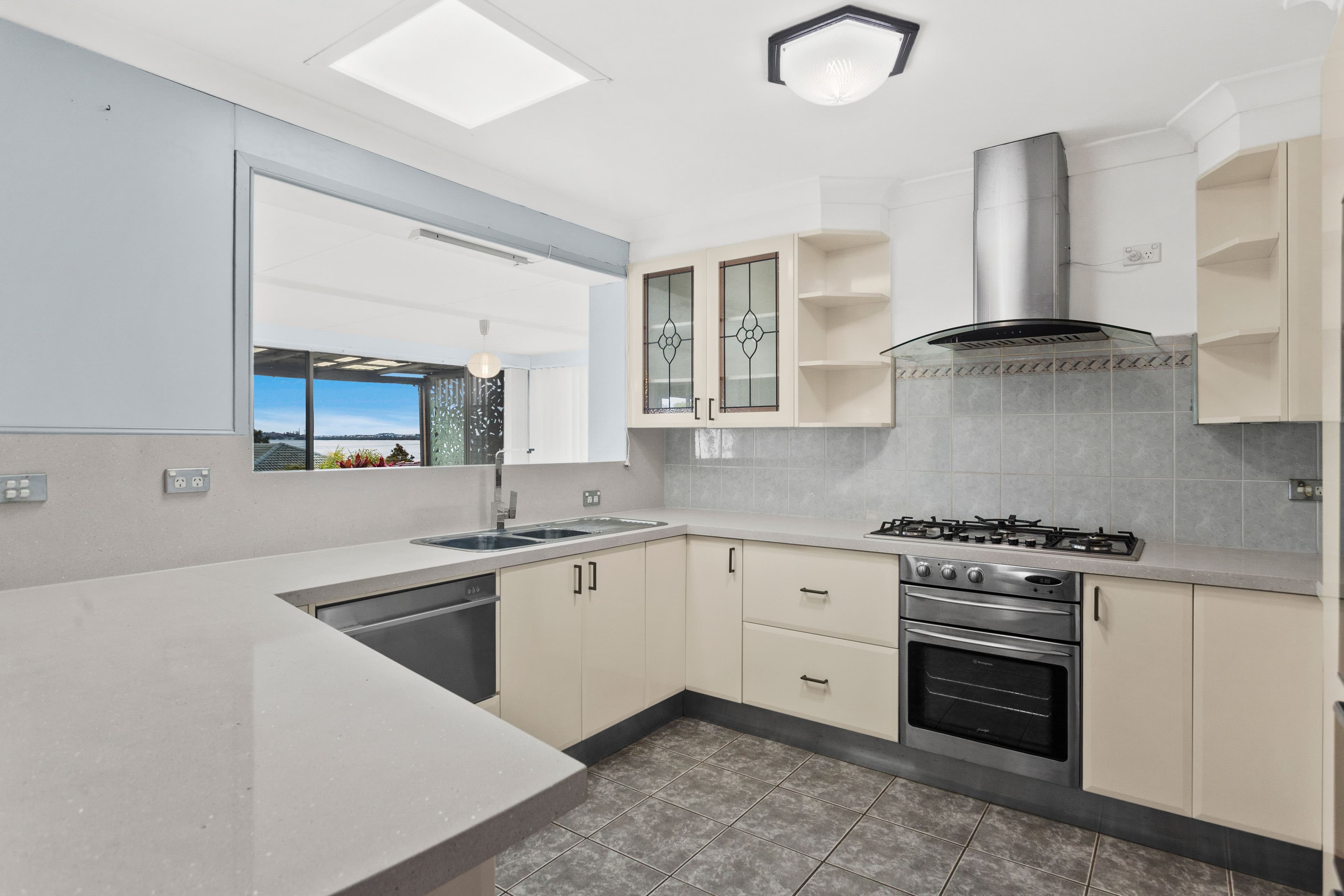 34 Charlton Street, Mount Warrigal NSW 2528, Mount Warrigal - Thumbnail 3