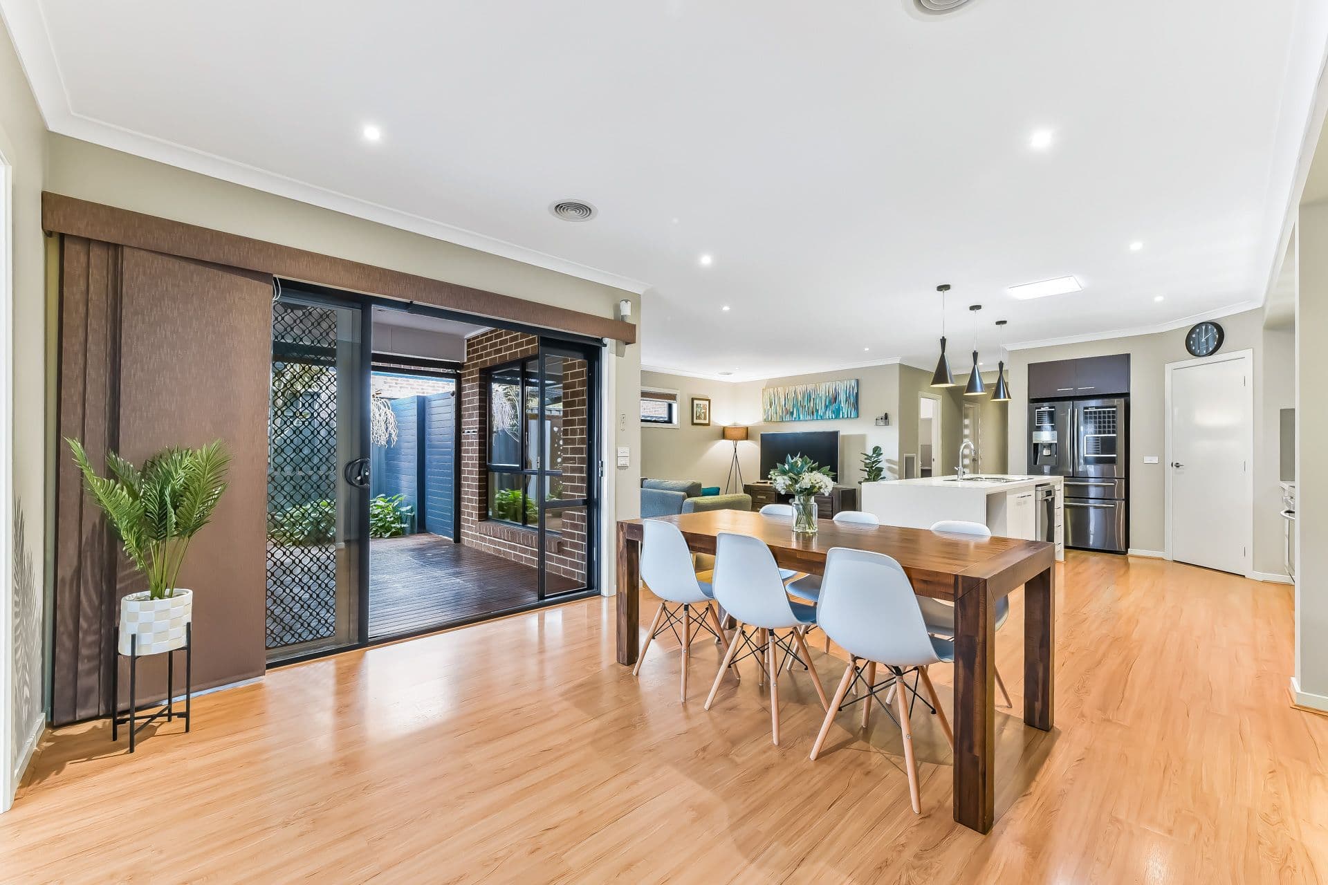 12 Amesbury Way, Clyde North VIC 3978, Clyde North - Thumbnail 6