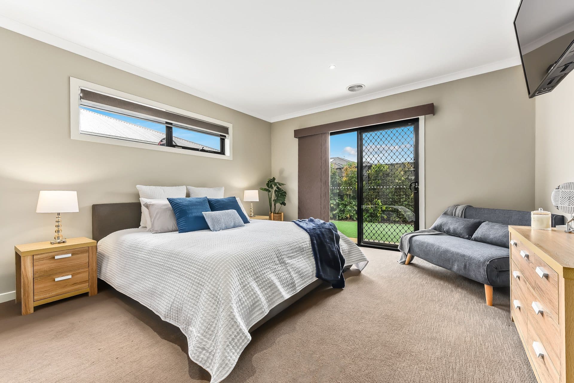 12 Amesbury Way, Clyde North VIC 3978, Clyde North - Thumbnail 8