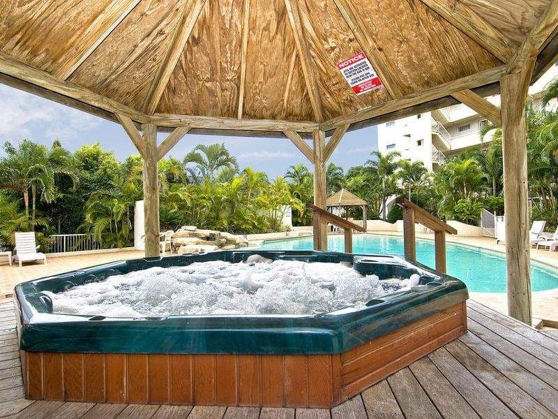 106 Marine Parade, SOUTHPORT QLD 4215, Southport - Thumbnail 3