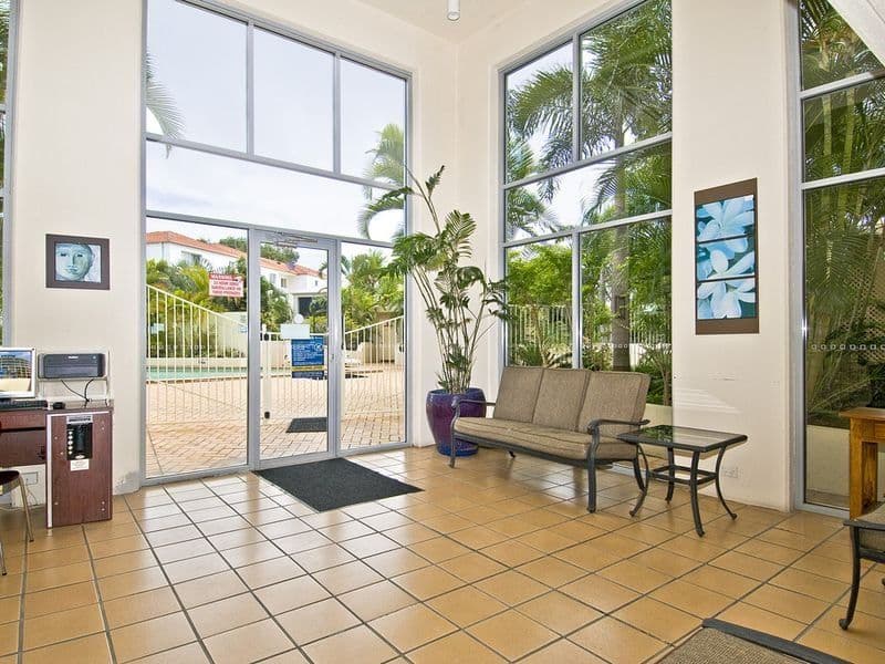 106 Marine Parade, SOUTHPORT QLD 4215, Southport - Thumbnail 5