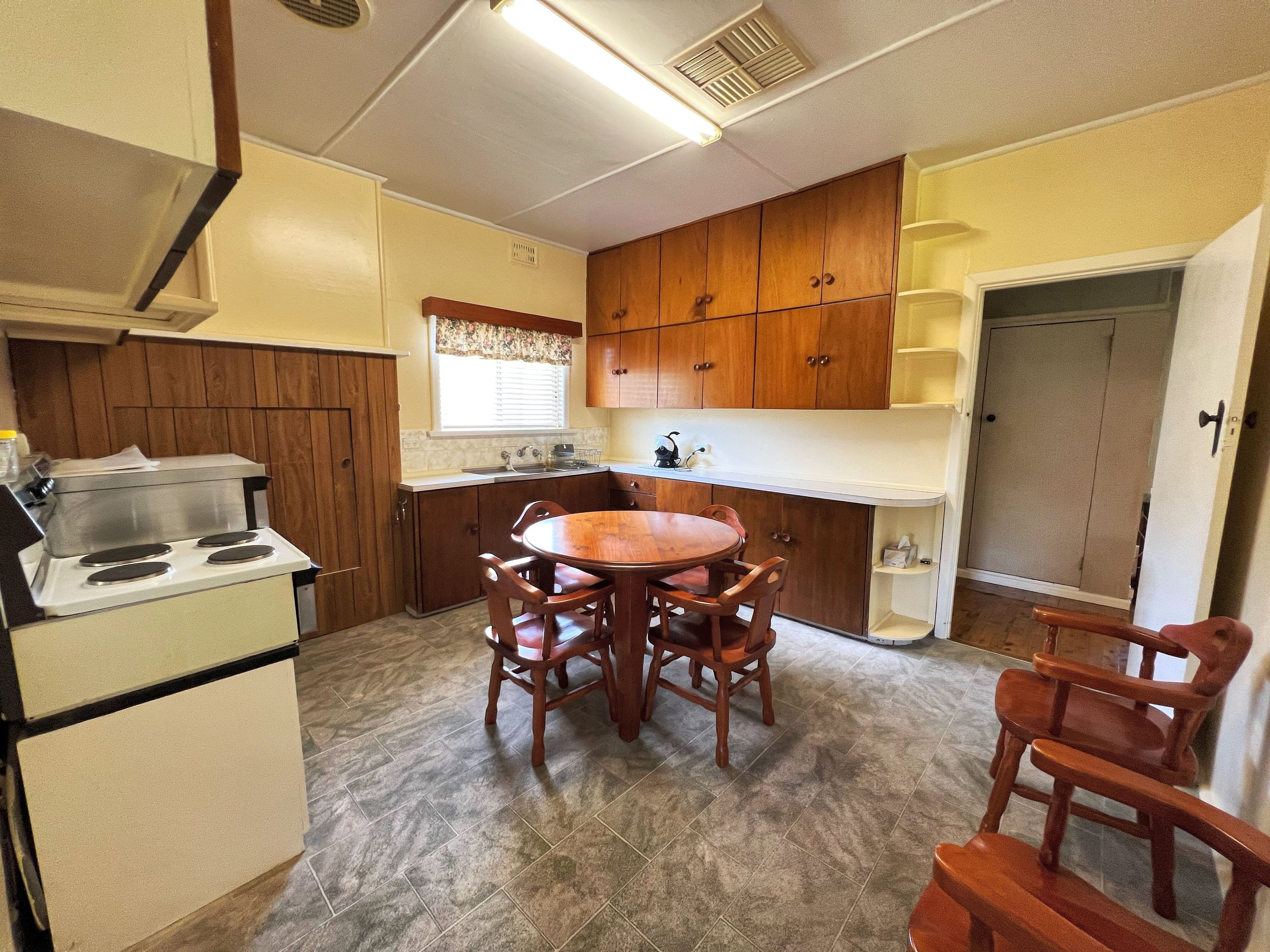 5 Rae Street, Forbes NSW 2871, Forbes - Thumbnail 5