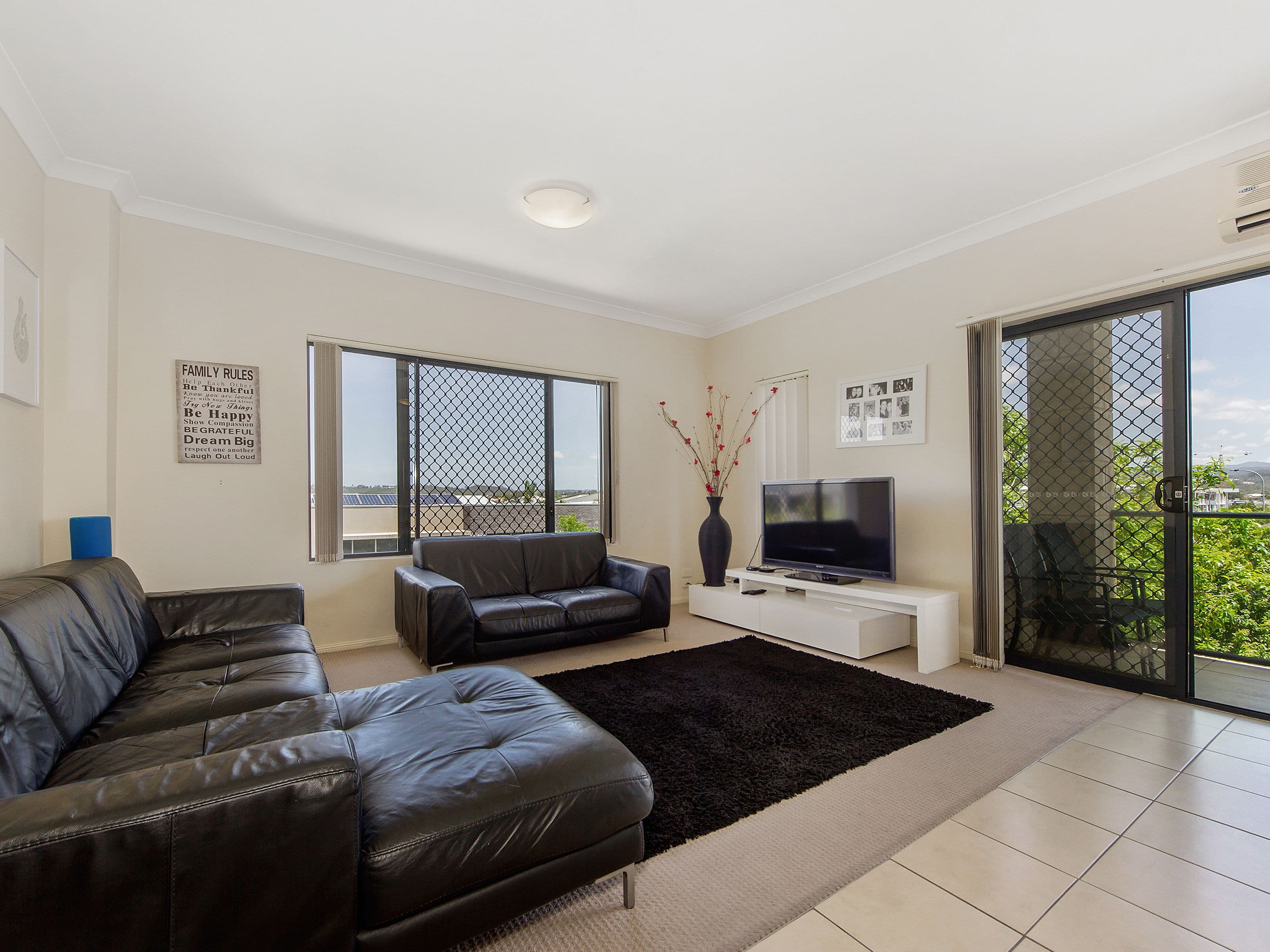 22 Tourangeau Crescent, Varsity Lakes QLD 4227, Varsity Lakes - Thumbnail 2