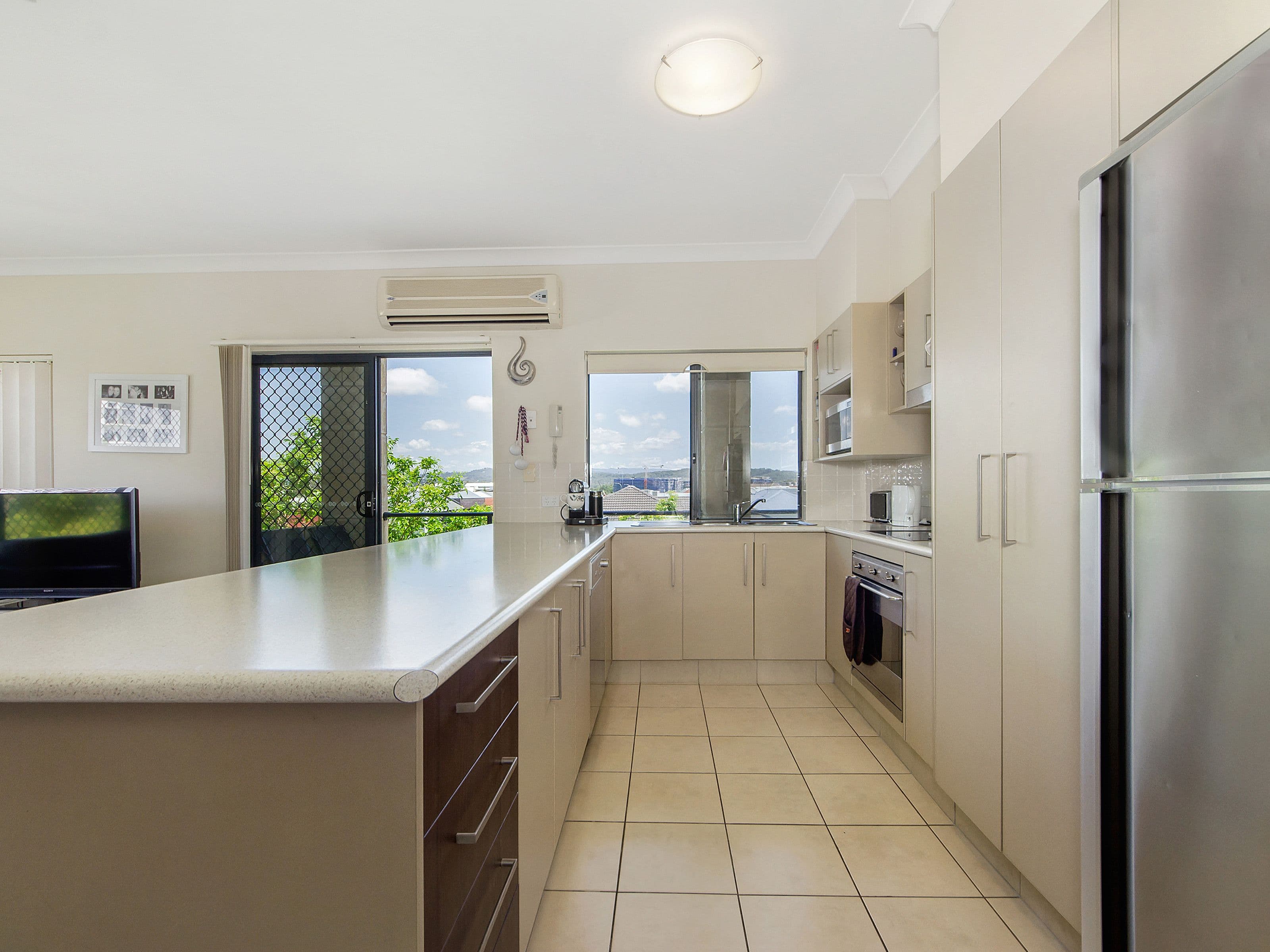 22 Tourangeau Crescent, Varsity Lakes QLD 4227, Varsity Lakes - Thumbnail 4