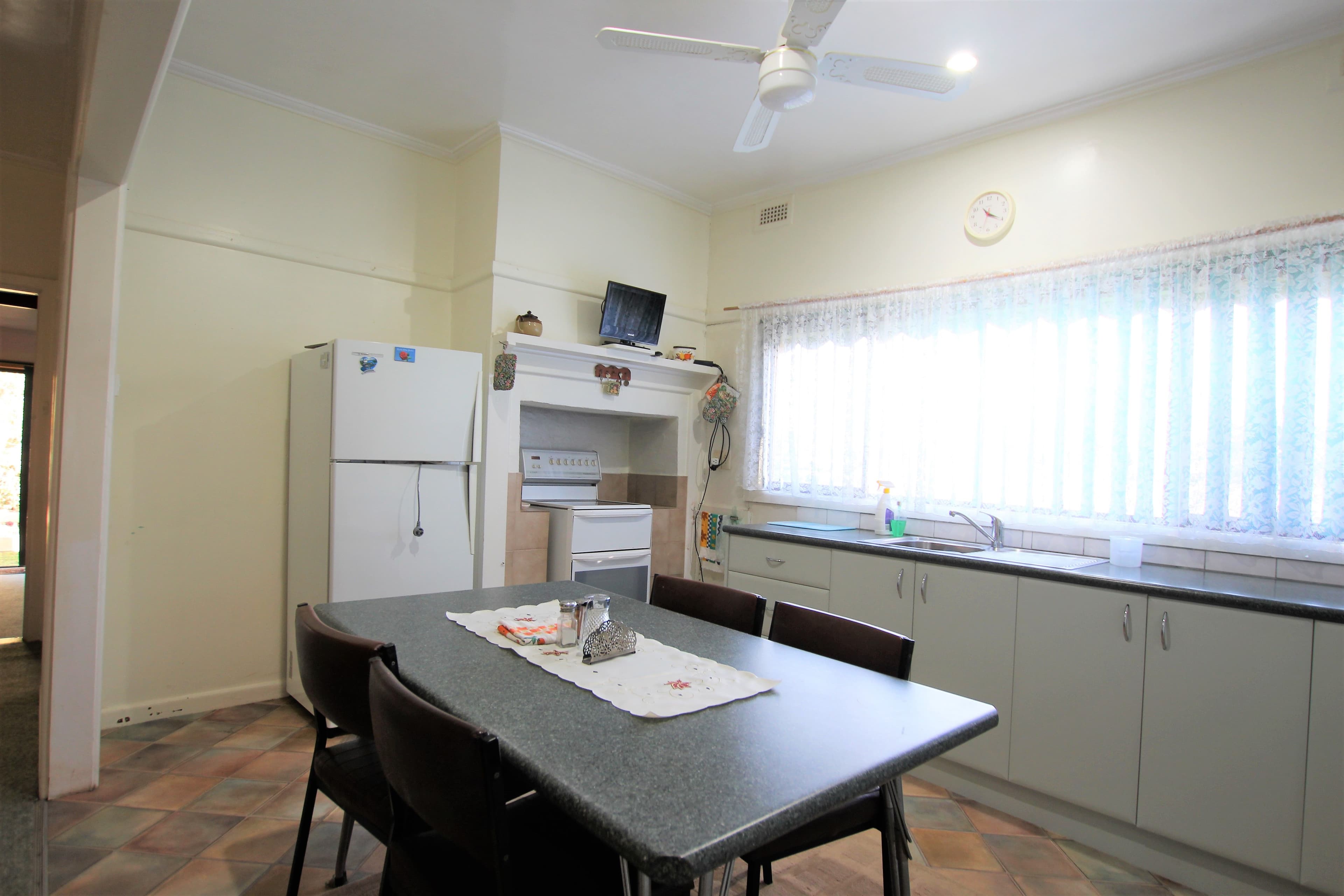8 Hopetoun Street, Rochester VIC 3561, Rochester - Thumbnail 7