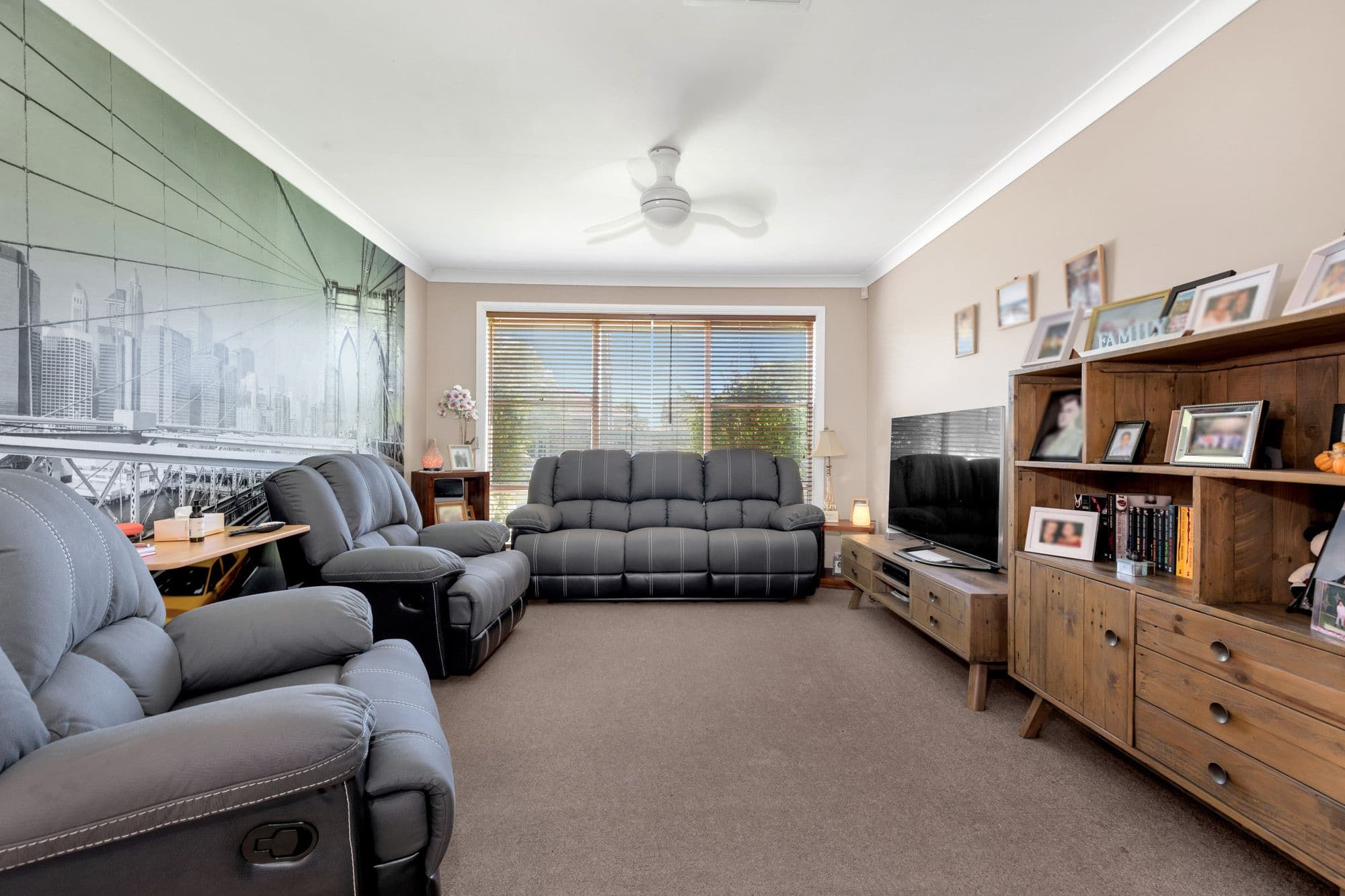 3 Centenary Crescent, Werribee VIC 3030, Werribee - Thumbnail 3