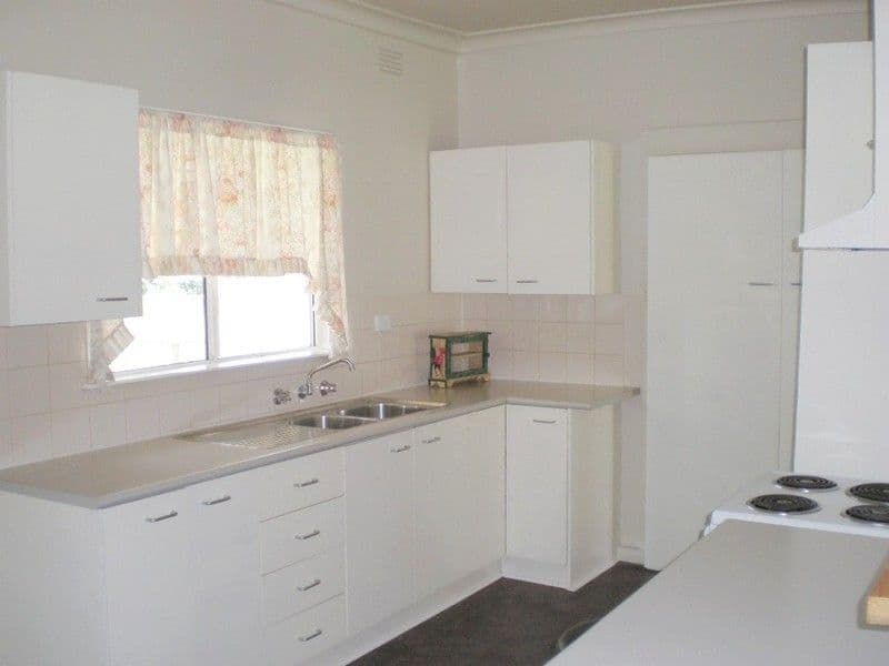 145 Turana Street, NORTH ALBURY NSW 2640, North Albury - Thumbnail 3