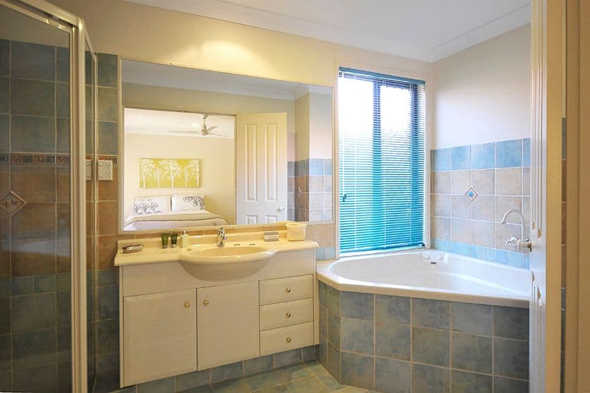 25 Tropicana Circuit, Burleigh Waters QLD 4220, Burleigh Waters - Thumbnail 6