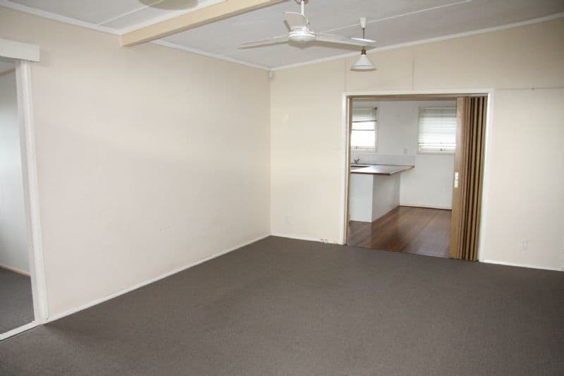 11 Heilbromm Street, STAFFORD HEIGHTS QLD 4053, Stafford Heights - Thumbnail 2