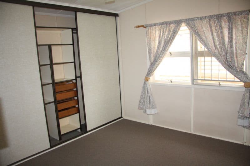 11 Heilbromm Street, STAFFORD HEIGHTS QLD 4053, Stafford Heights - Thumbnail 5