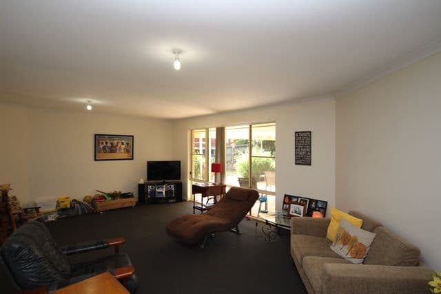 13 Paul Place, Glass House Mountains QLD 4518, Glass House Mountains - Thumbnail 3