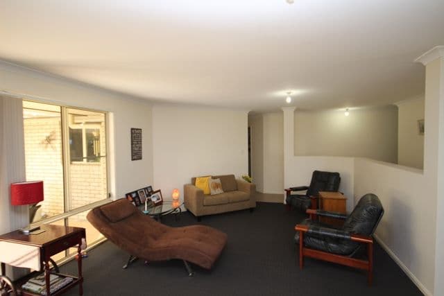 13 Paul Place, Glass House Mountains QLD 4518, Glass House Mountains - Thumbnail 5