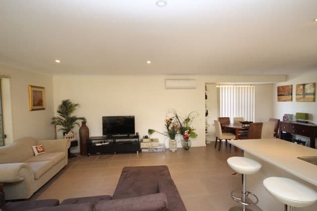 13 Paul Place, Glass House Mountains QLD 4518, Glass House Mountains - Thumbnail 6