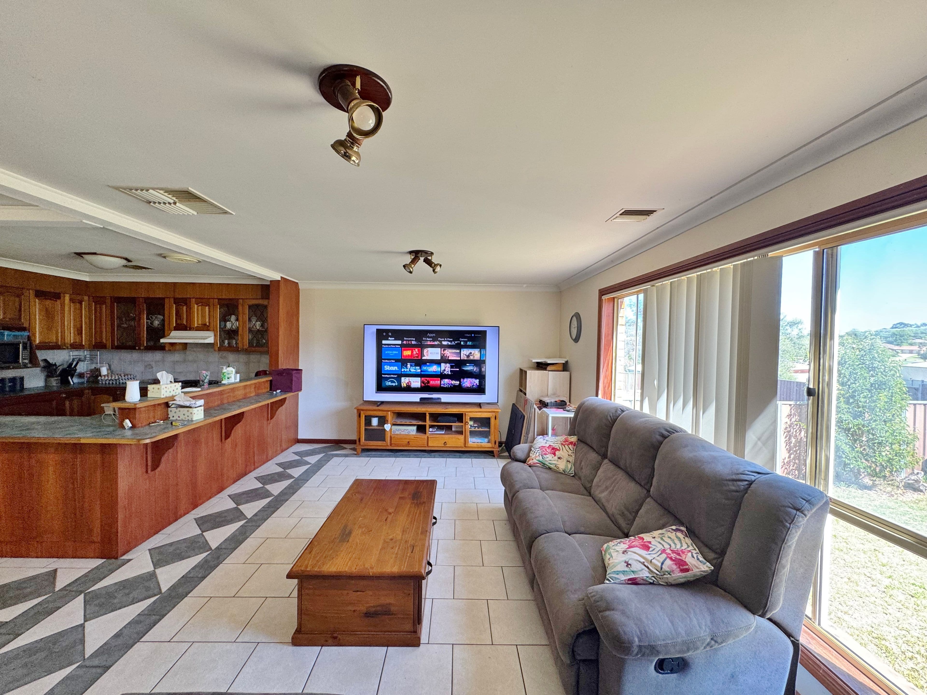 3 Martin Court, Young NSW 2594, Young - Thumbnail 5