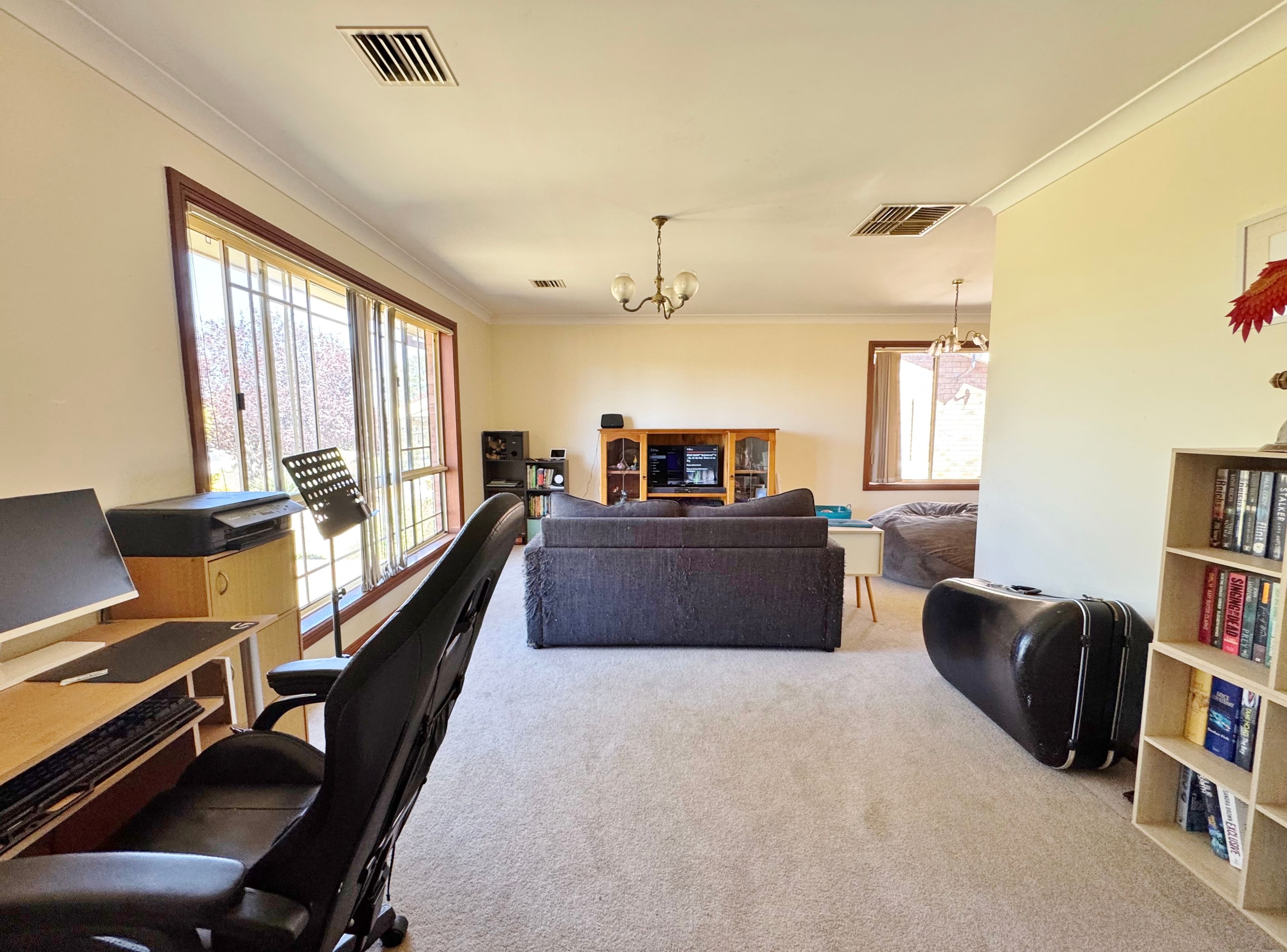 3 Martin Court, Young NSW 2594, Young - Thumbnail 6