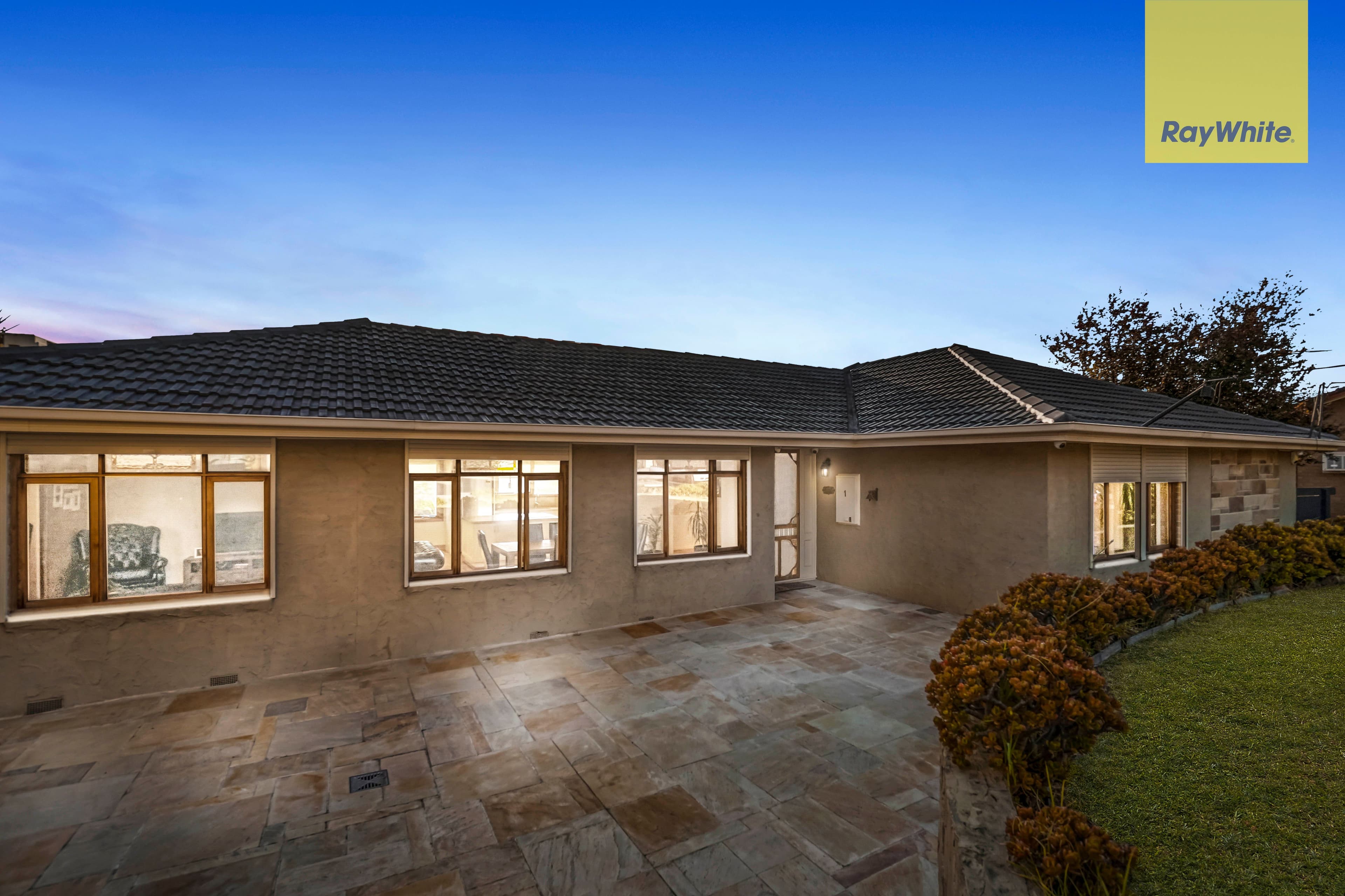 1 Oxley Place, Keilor VIC 3036, Keilor - Thumbnail 2