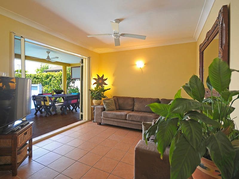 48 Coogeen Street, SORRENTO QLD 4217, Sorrento - Thumbnail 7