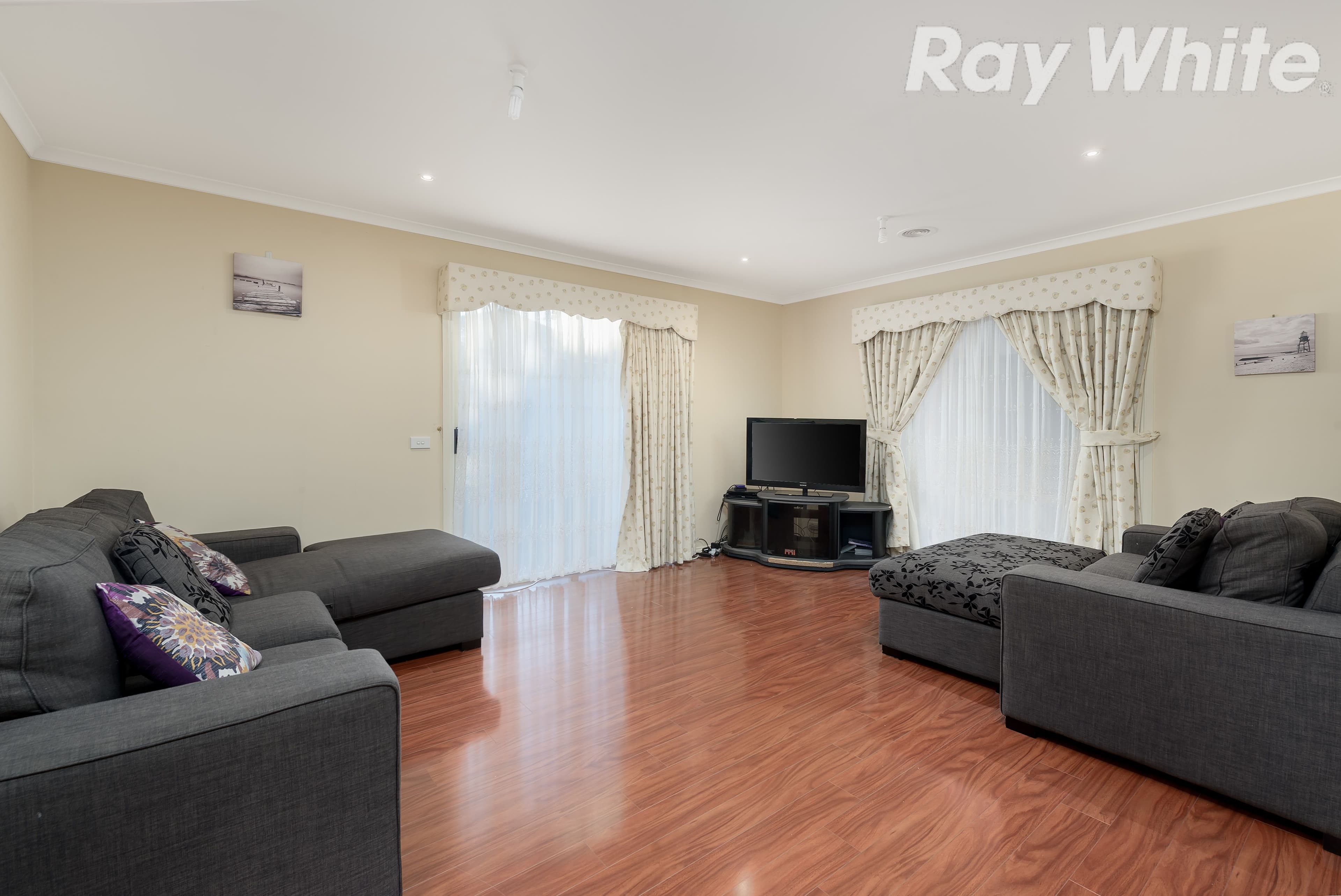 31 Development Boulevard, Mill Park VIC 3082, Mill Park - Thumbnail 3