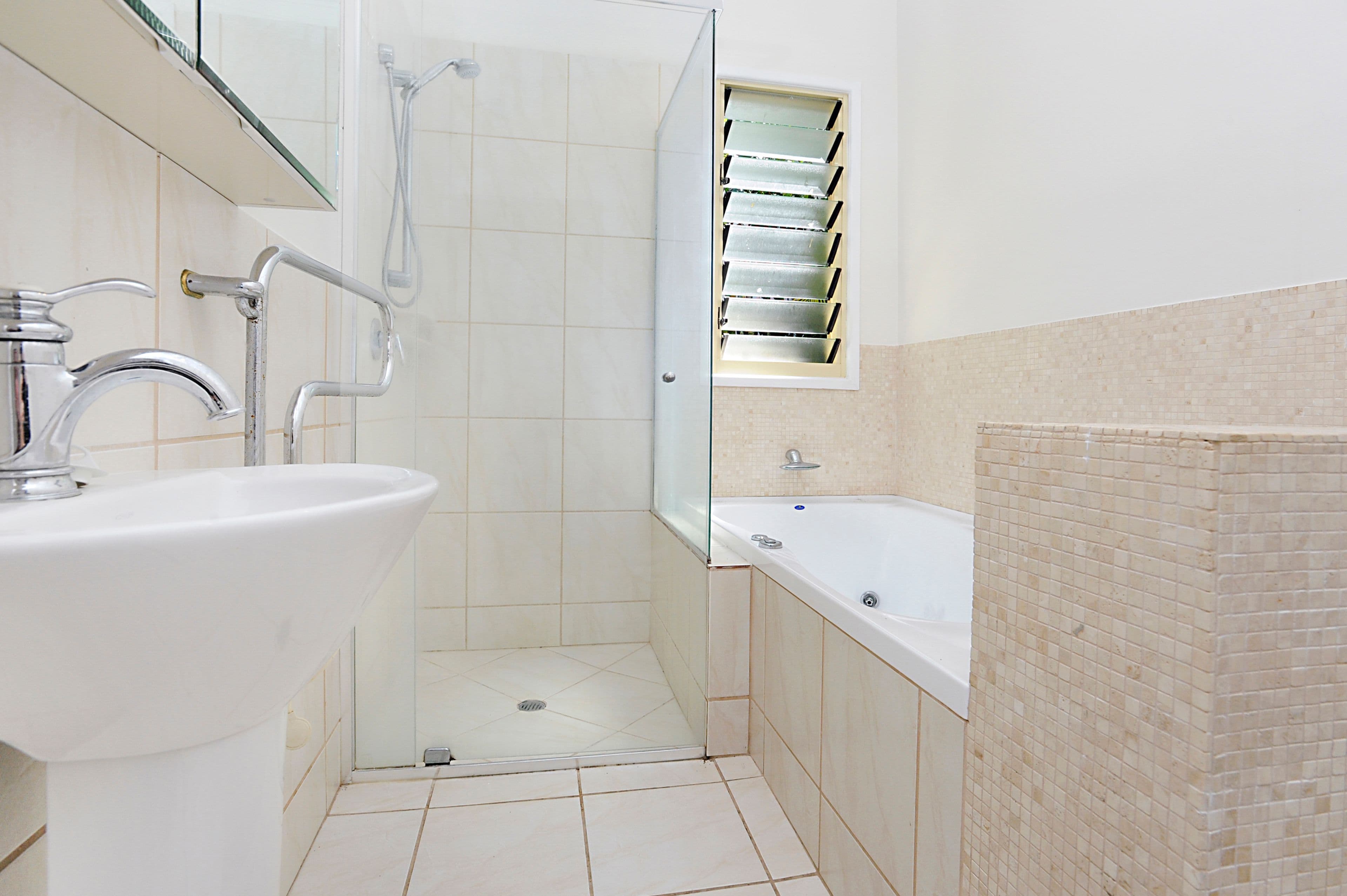 15 Winship Street, Red Hill QLD 4059, Red Hill - Thumbnail 8