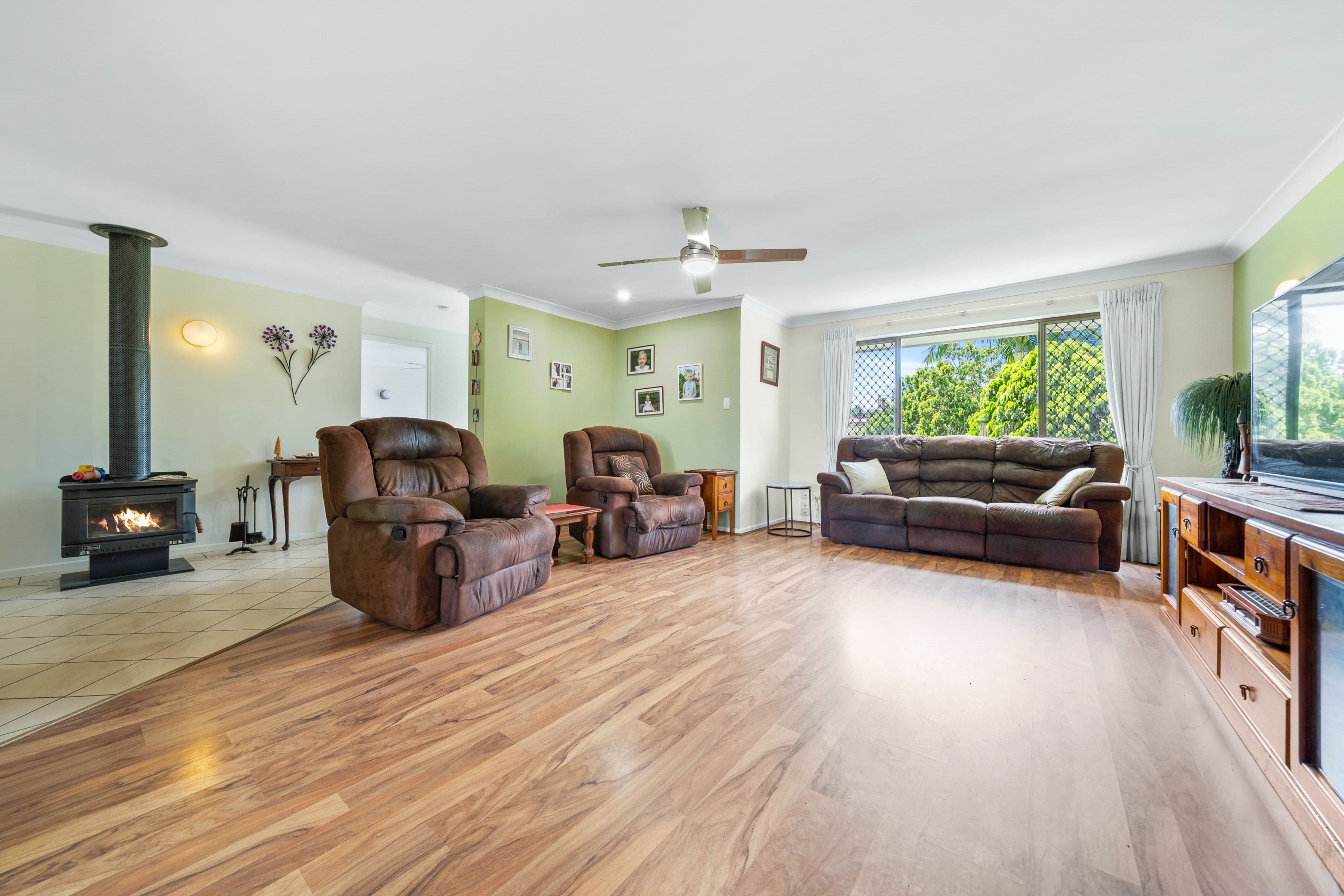 25 Parkroyal Crescent, Regents Park QLD 4118, Regents Park - Thumbnail 2