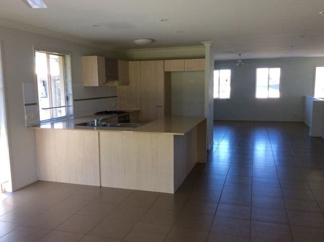 24 Rockwood Drive, Ormeau QLD 4208, Ormeau - Thumbnail 4