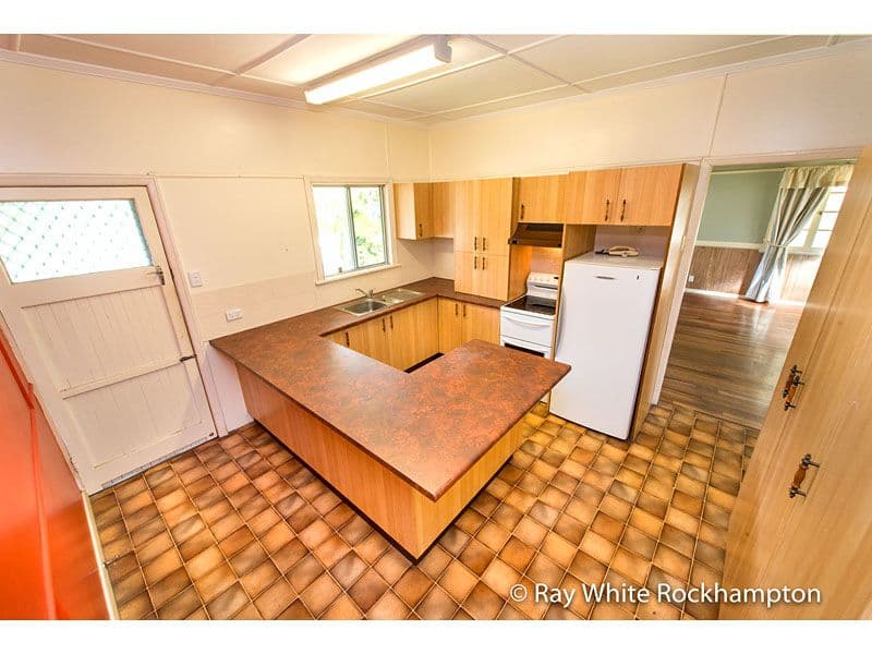 254 Hook Street, Berserker QLD 4701, Berserker - Thumbnail 5