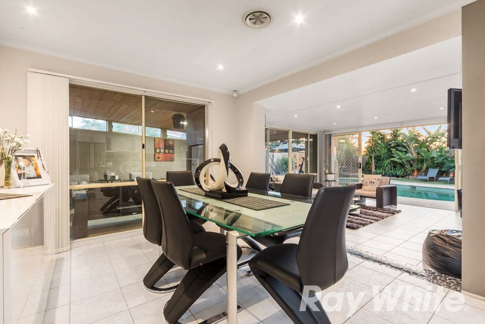 9 Hobson Crescent, Mill Park VIC 3082, Mill Park - Thumbnail 4