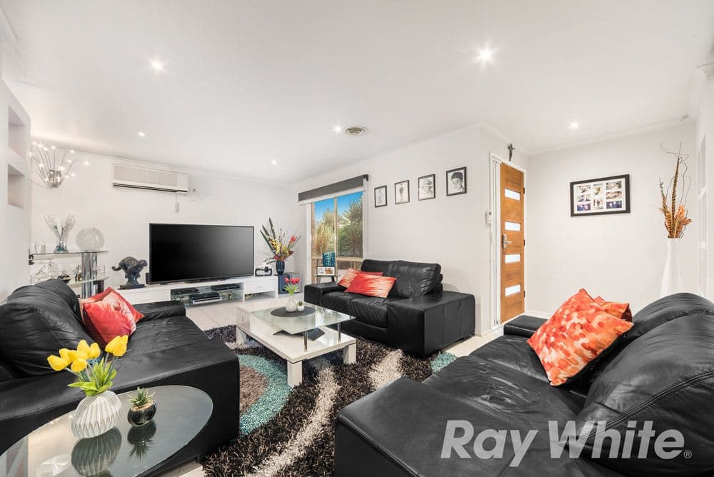9 Hobson Crescent, Mill Park VIC 3082, Mill Park - Thumbnail 5