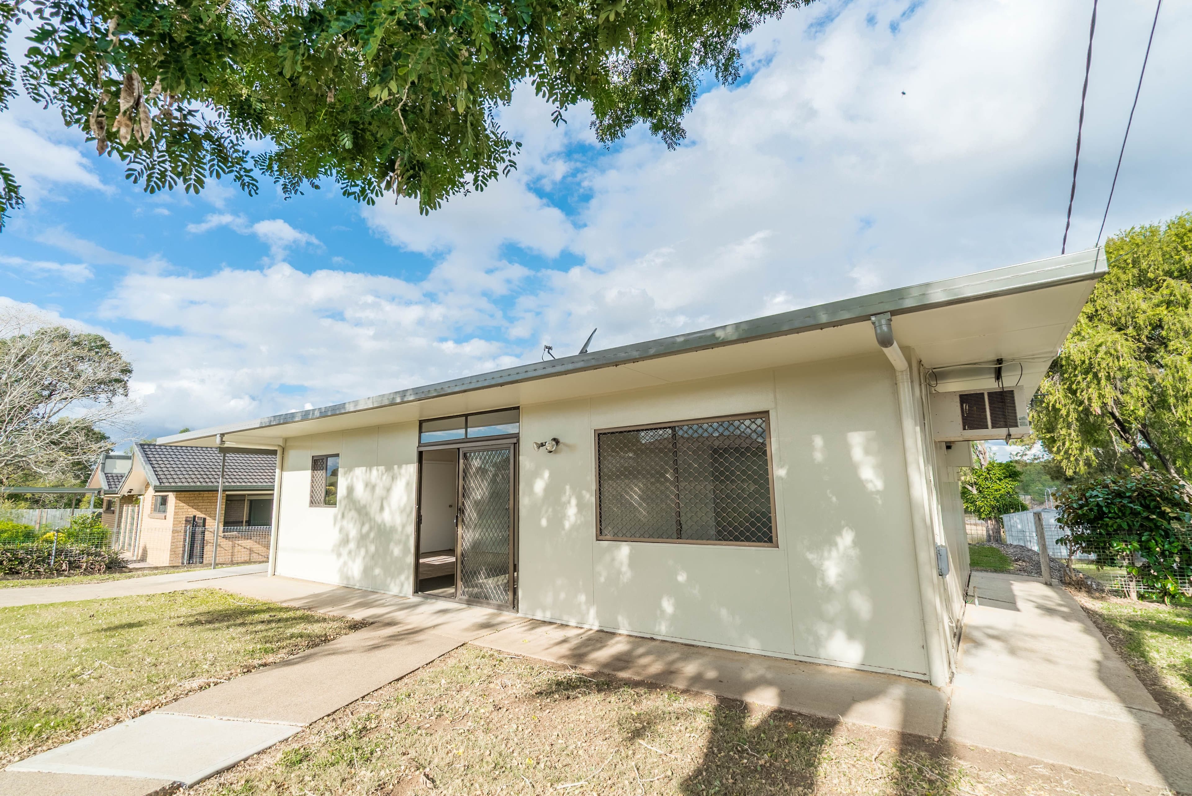 12 Powells Road, Yamanto QLD 4305, Yamanto - Thumbnail 2