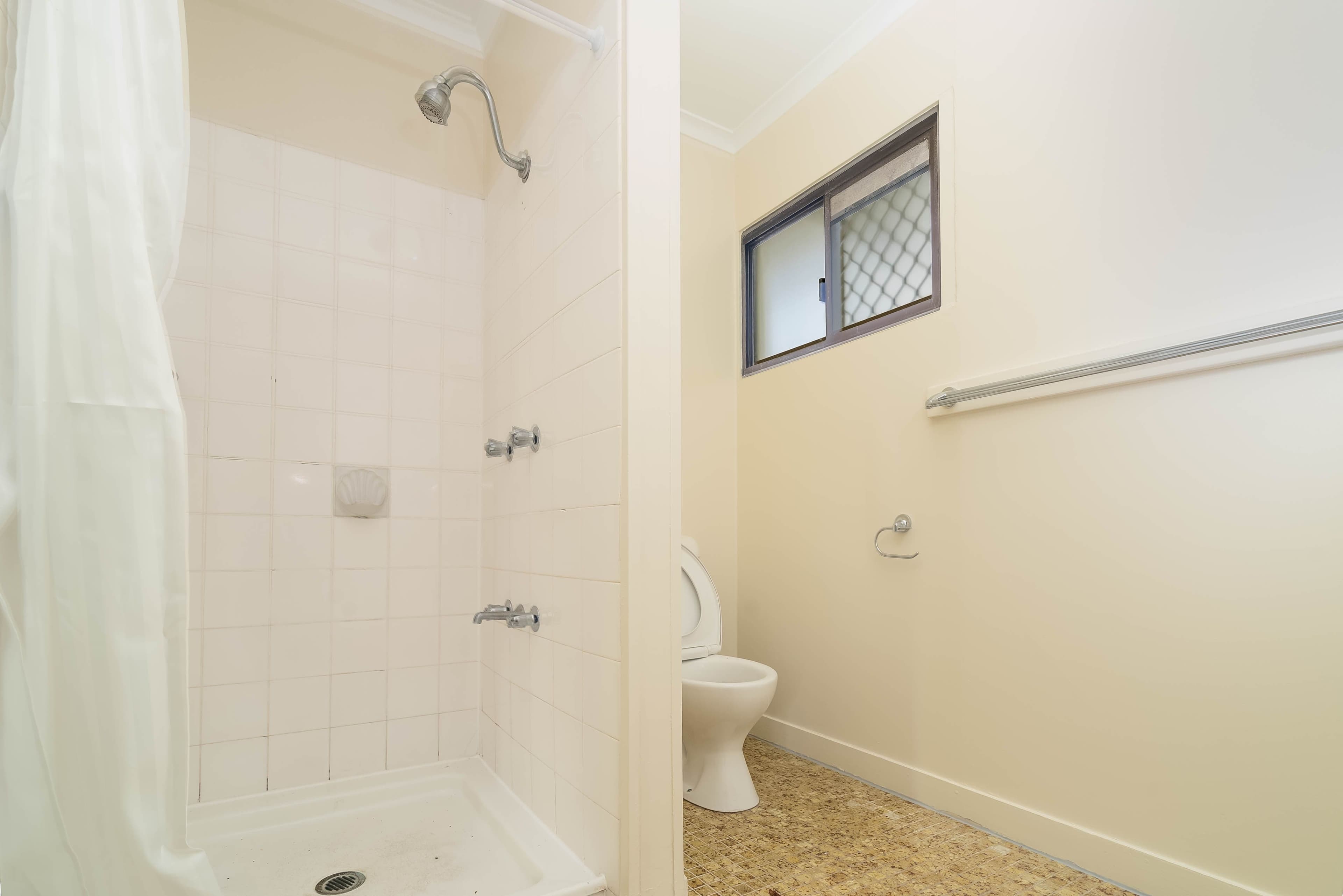 12 Powells Road, Yamanto QLD 4305, Yamanto - Thumbnail 7
