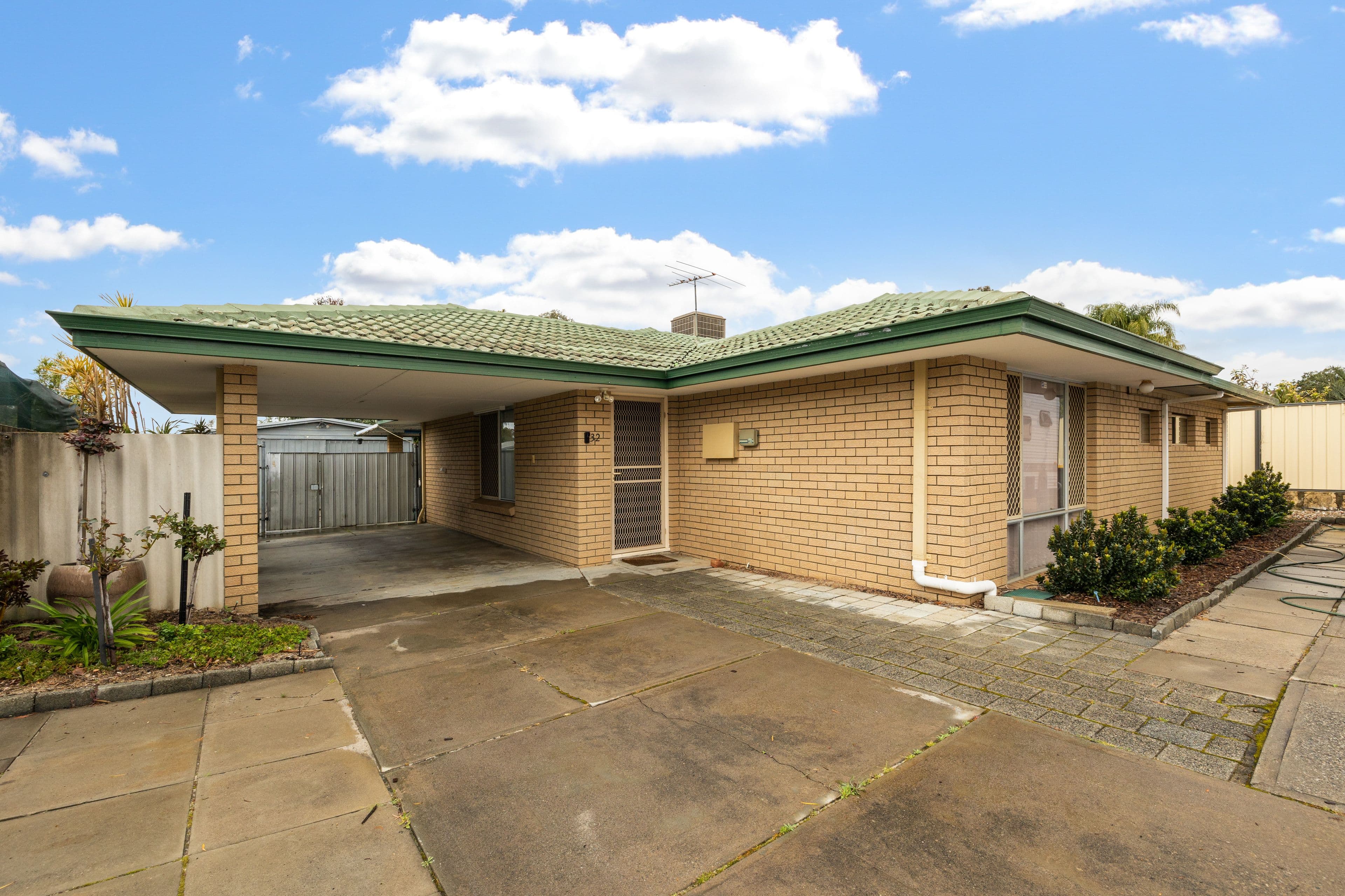 32 Maguire Avenue, Beechboro WA 6063, Beechboro - Thumbnail 2
