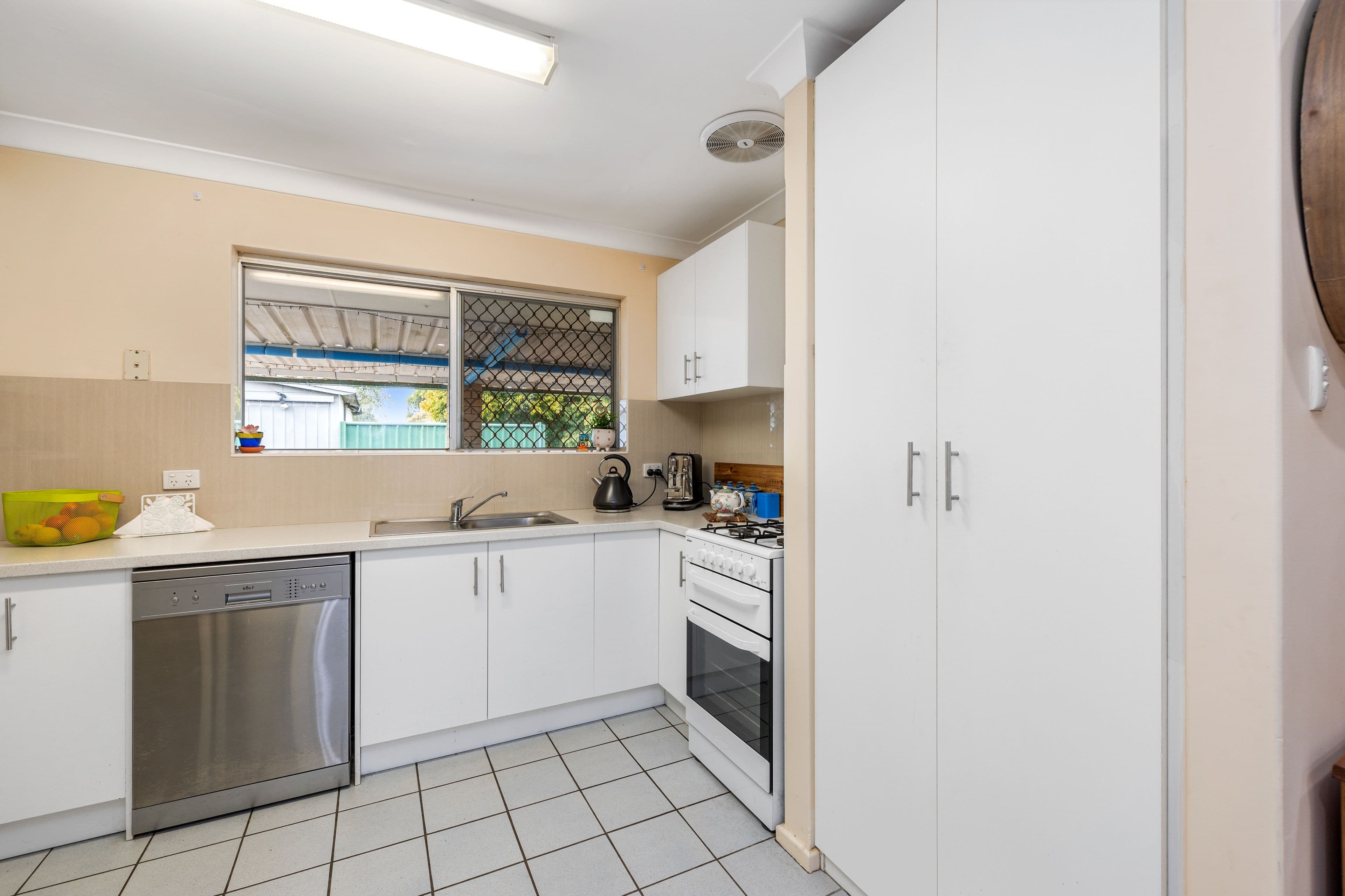32 Maguire Avenue, Beechboro WA 6063, Beechboro - Thumbnail 8
