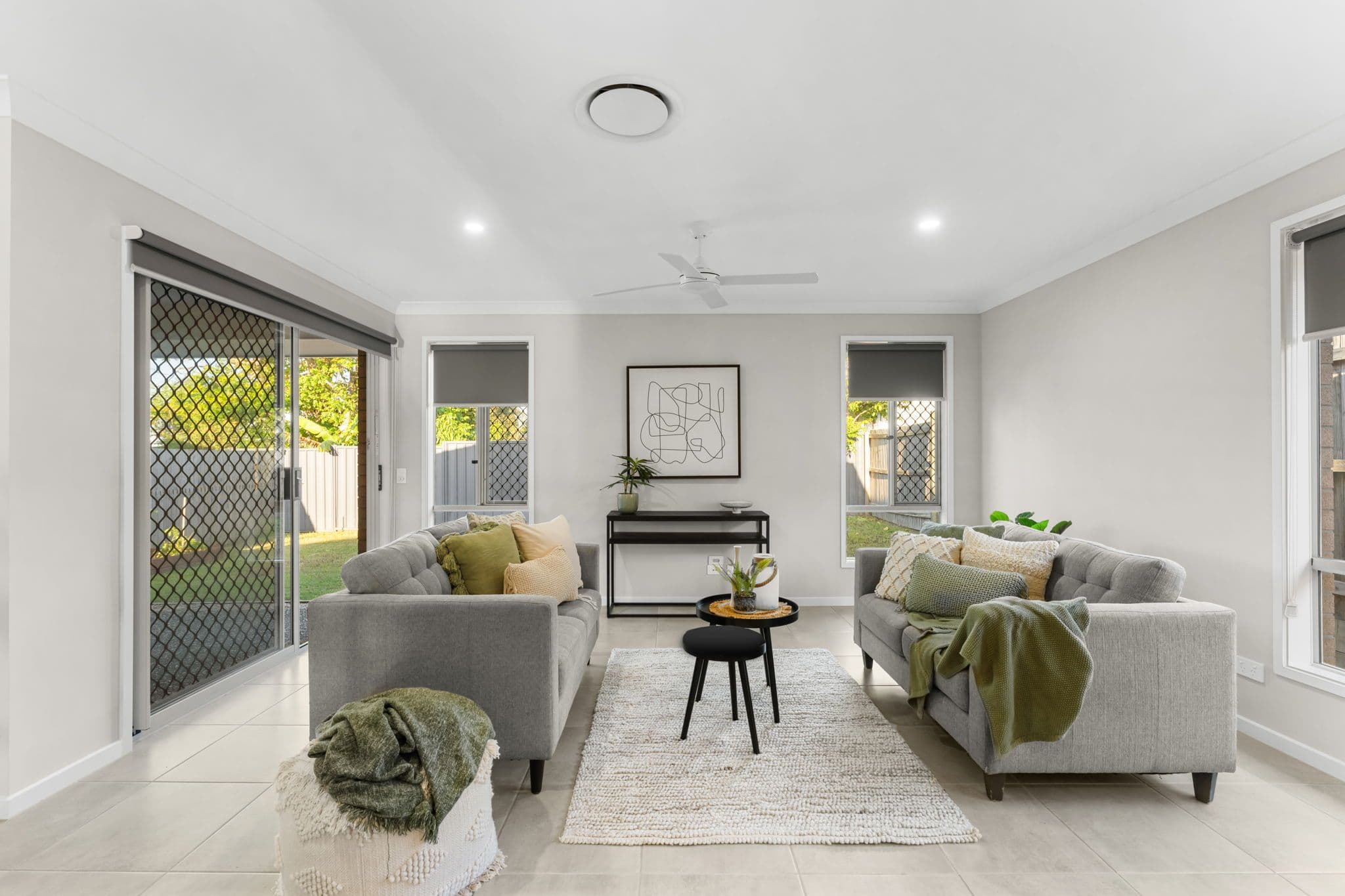 28 Spruce Circuit, Hillcrest QLD 4118, Hillcrest - Image 1