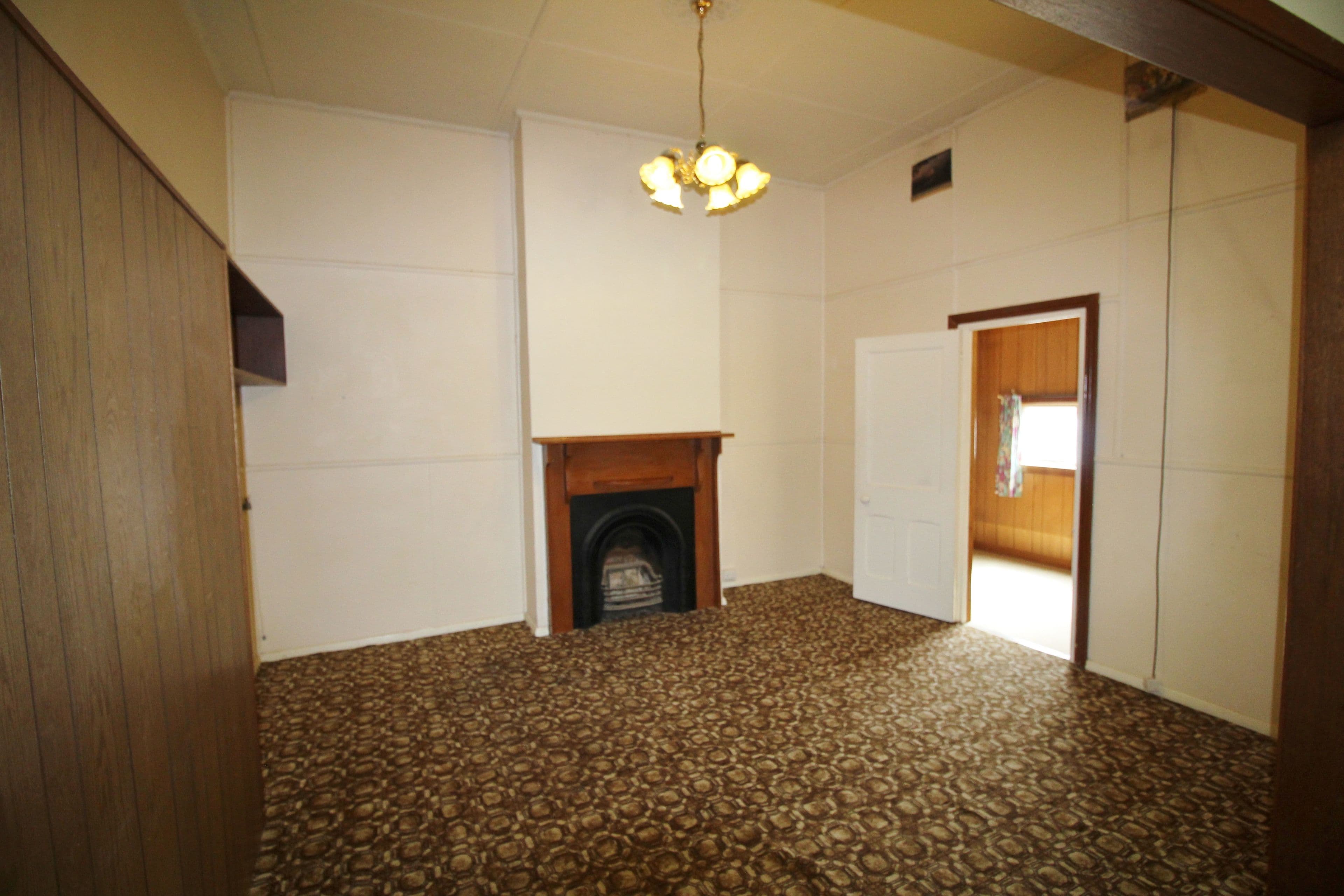 14 Twelfth Street, Renmark SA 5341, Renmark - Thumbnail 4