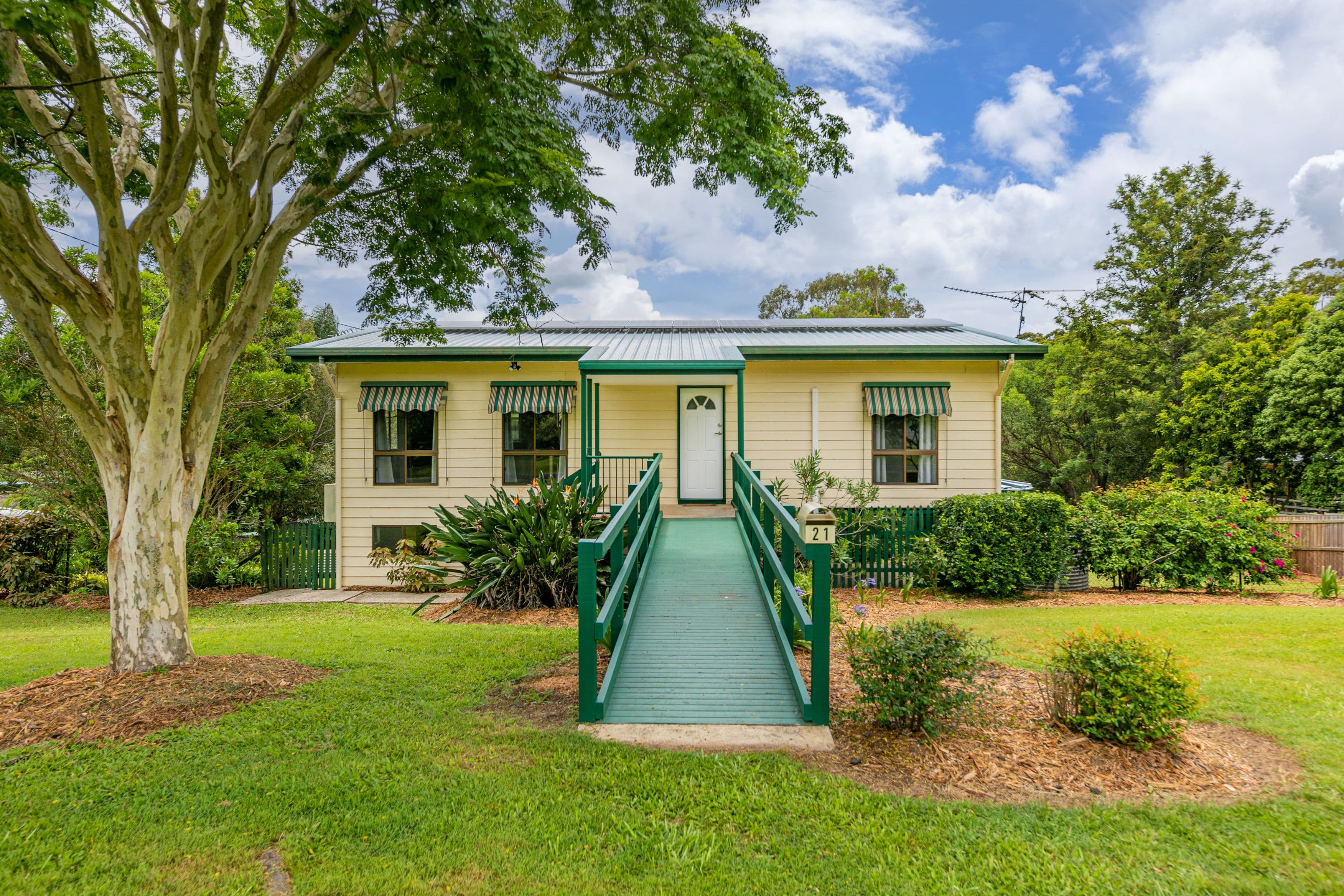 21 Gould Drive, Glass House Mountains QLD 4518, Glass House Mountains - Thumbnail 2